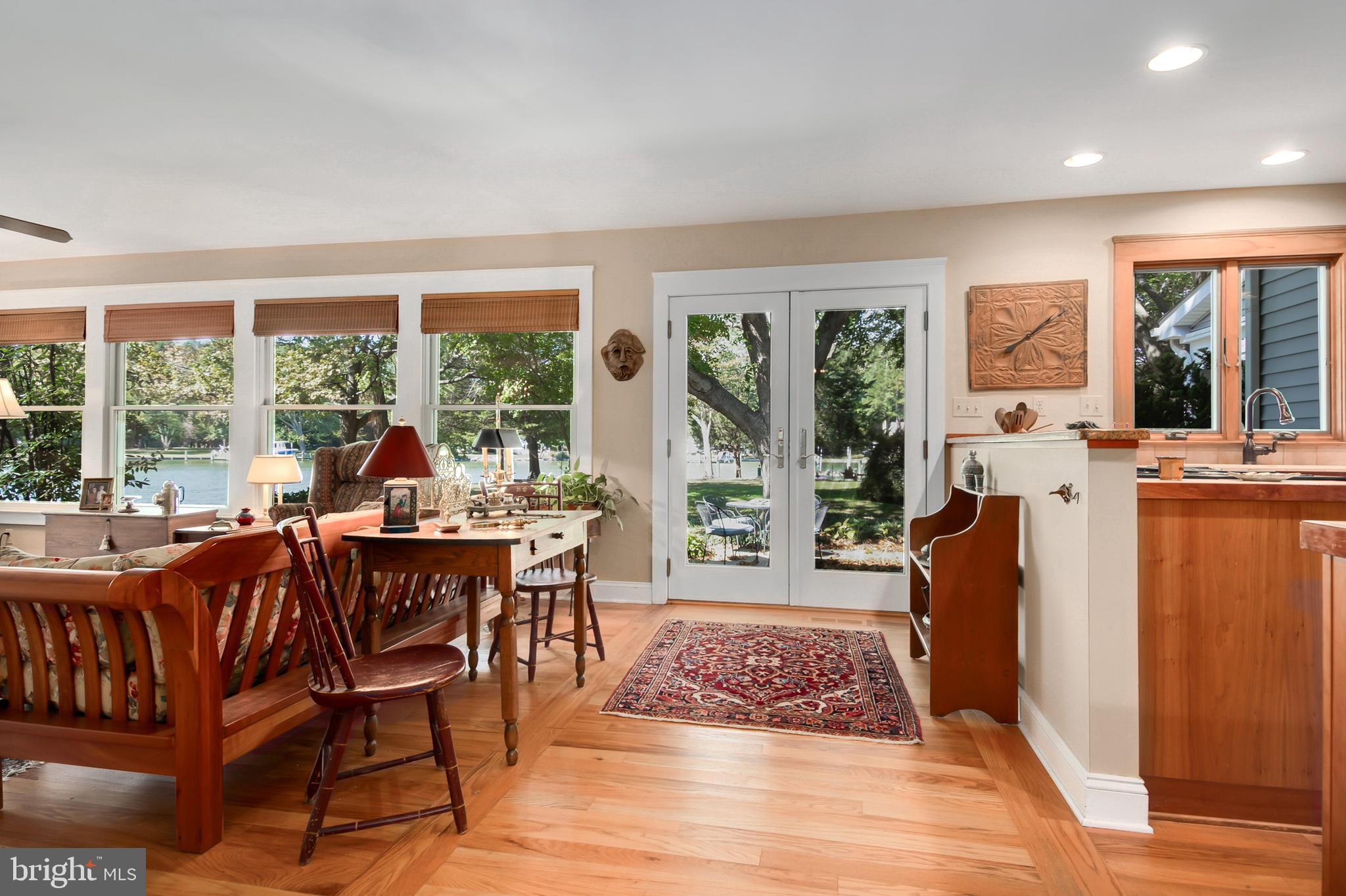 ROYAL ACRES - Residential