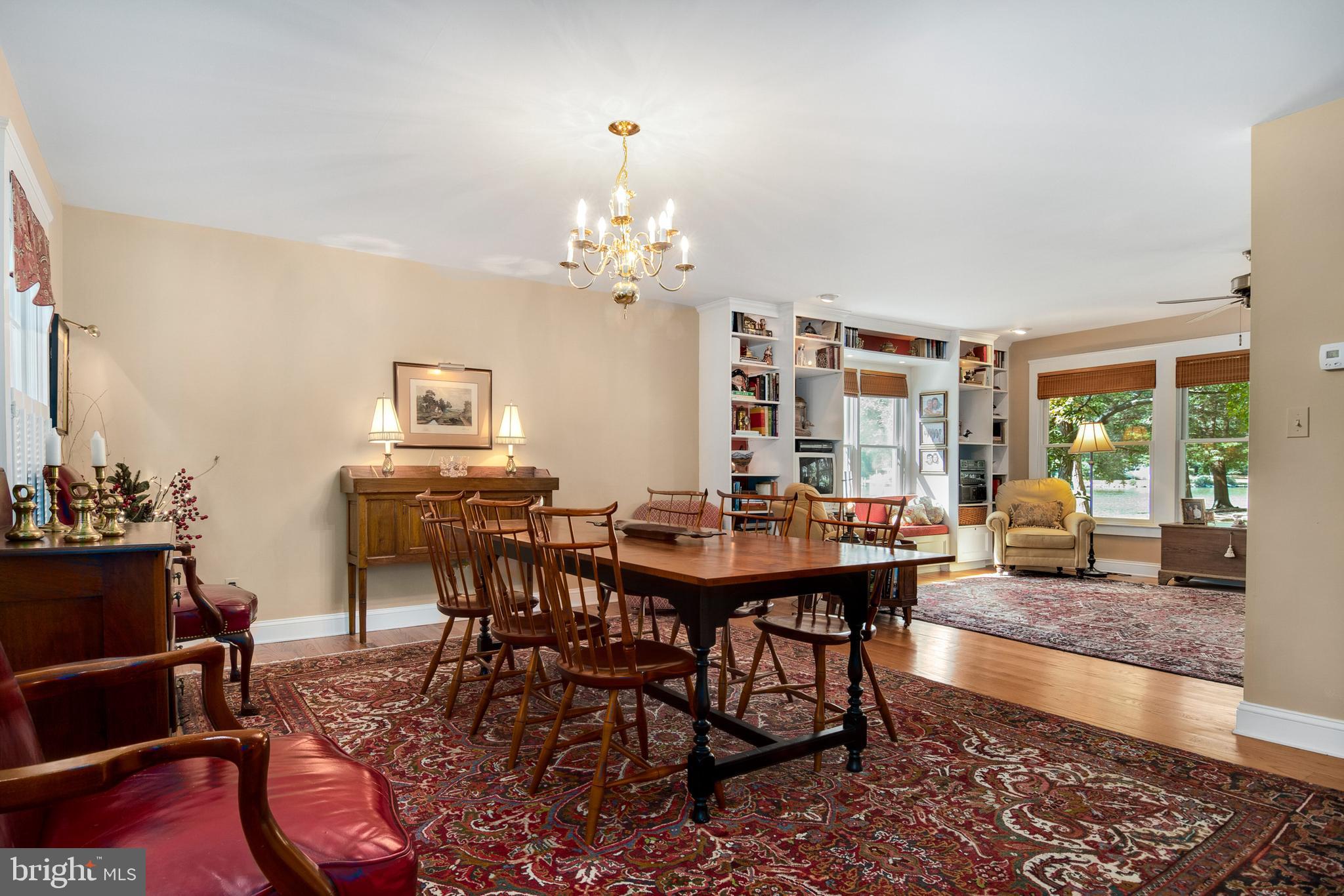 ROYAL ACRES - Residential