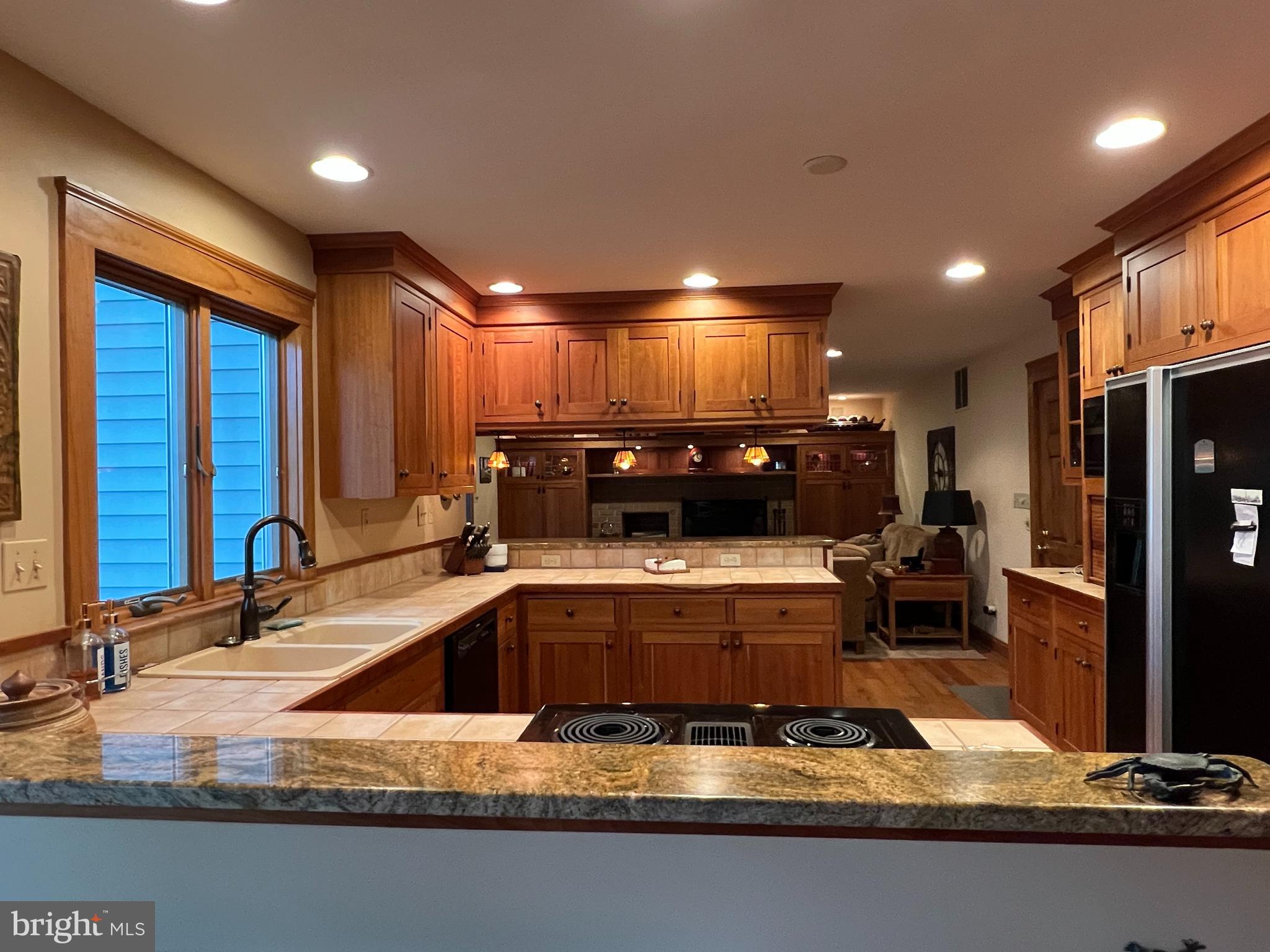 ROYAL ACRES - Residential