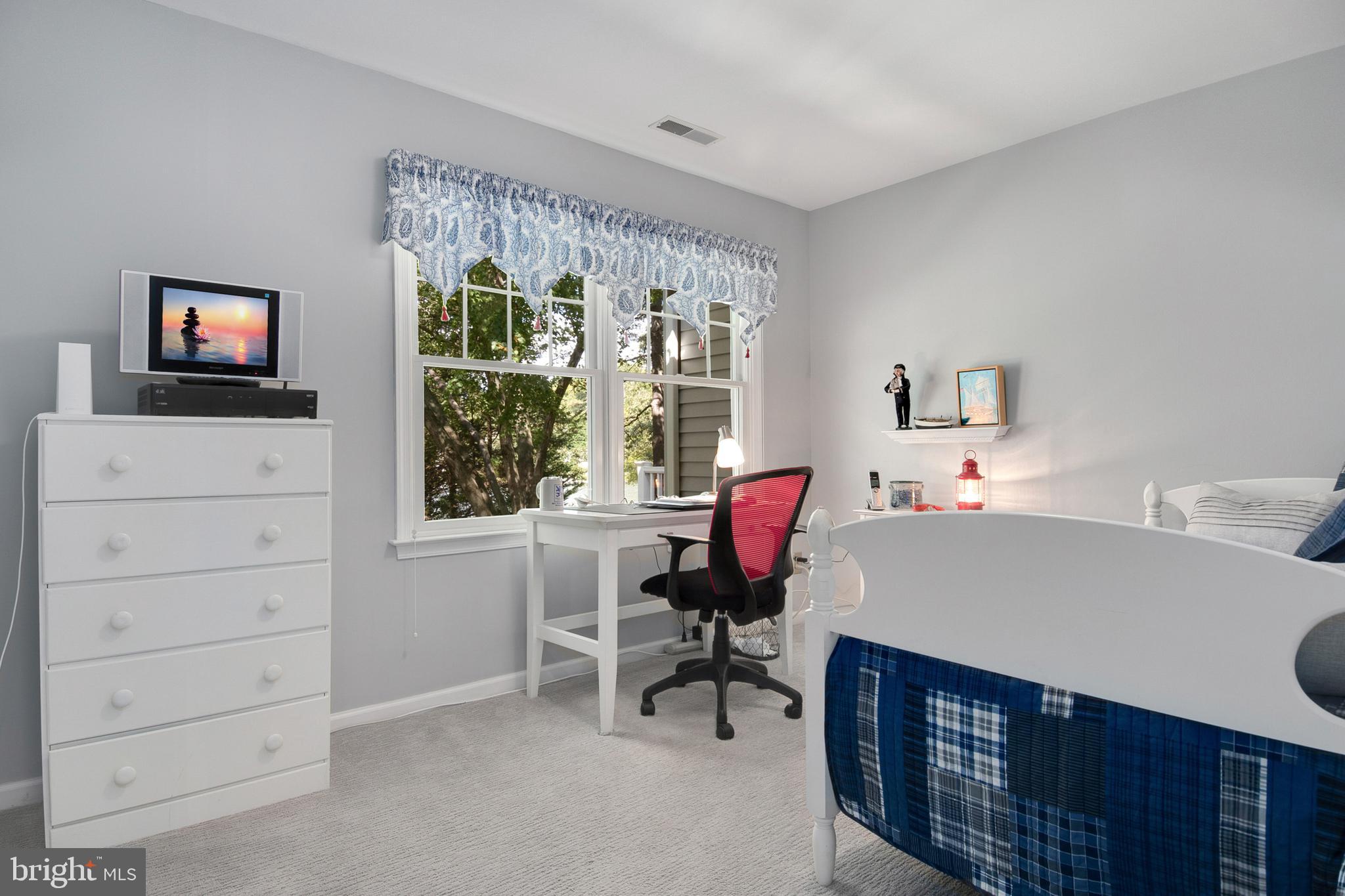 ROYAL ACRES - Residential