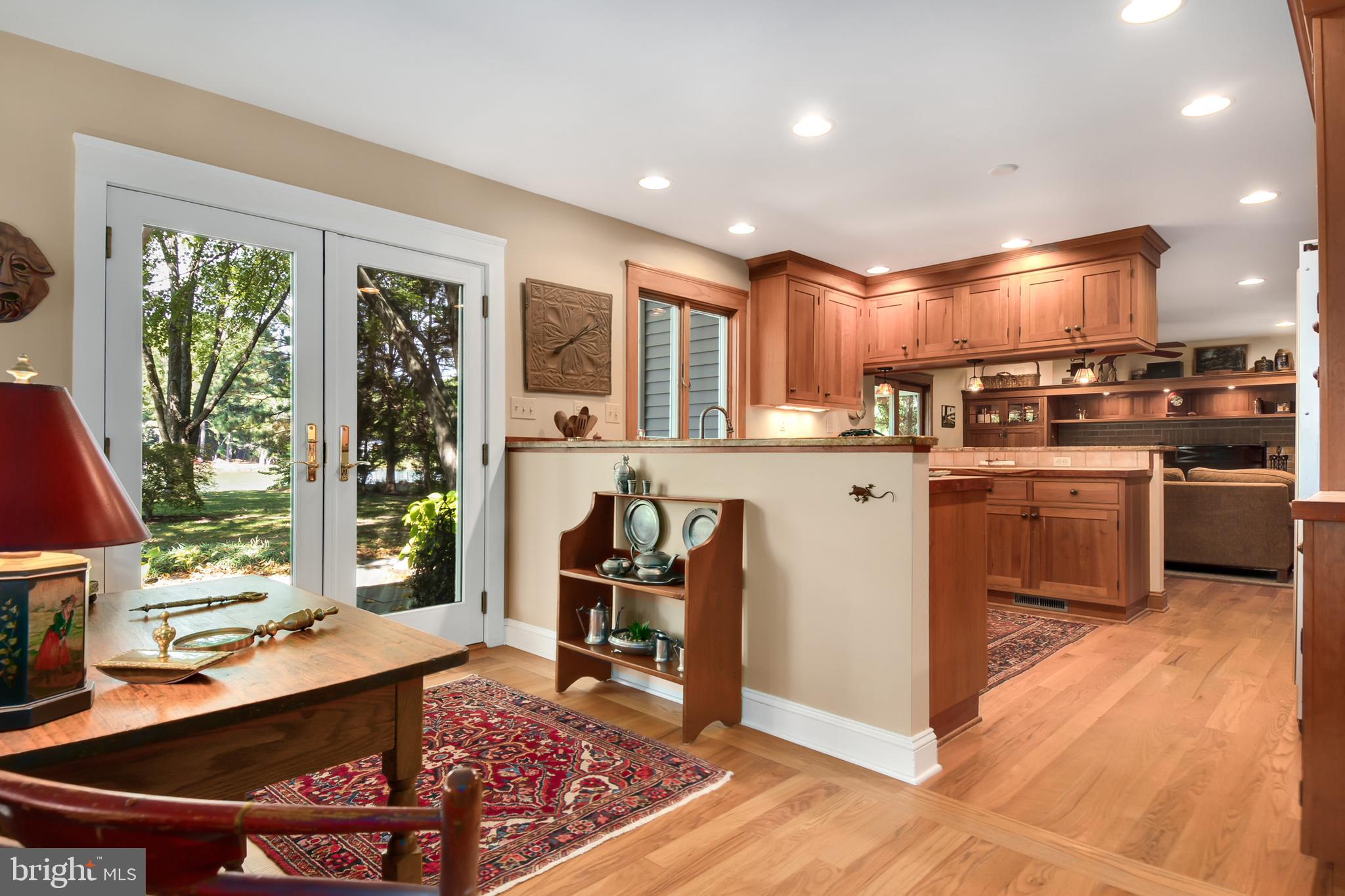 ROYAL ACRES - Residential