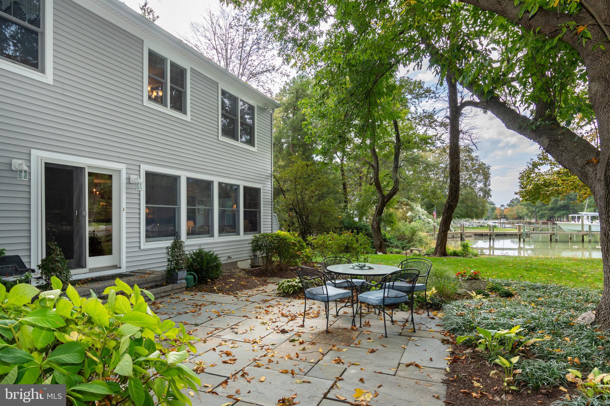 ROYAL ACRES - Residential