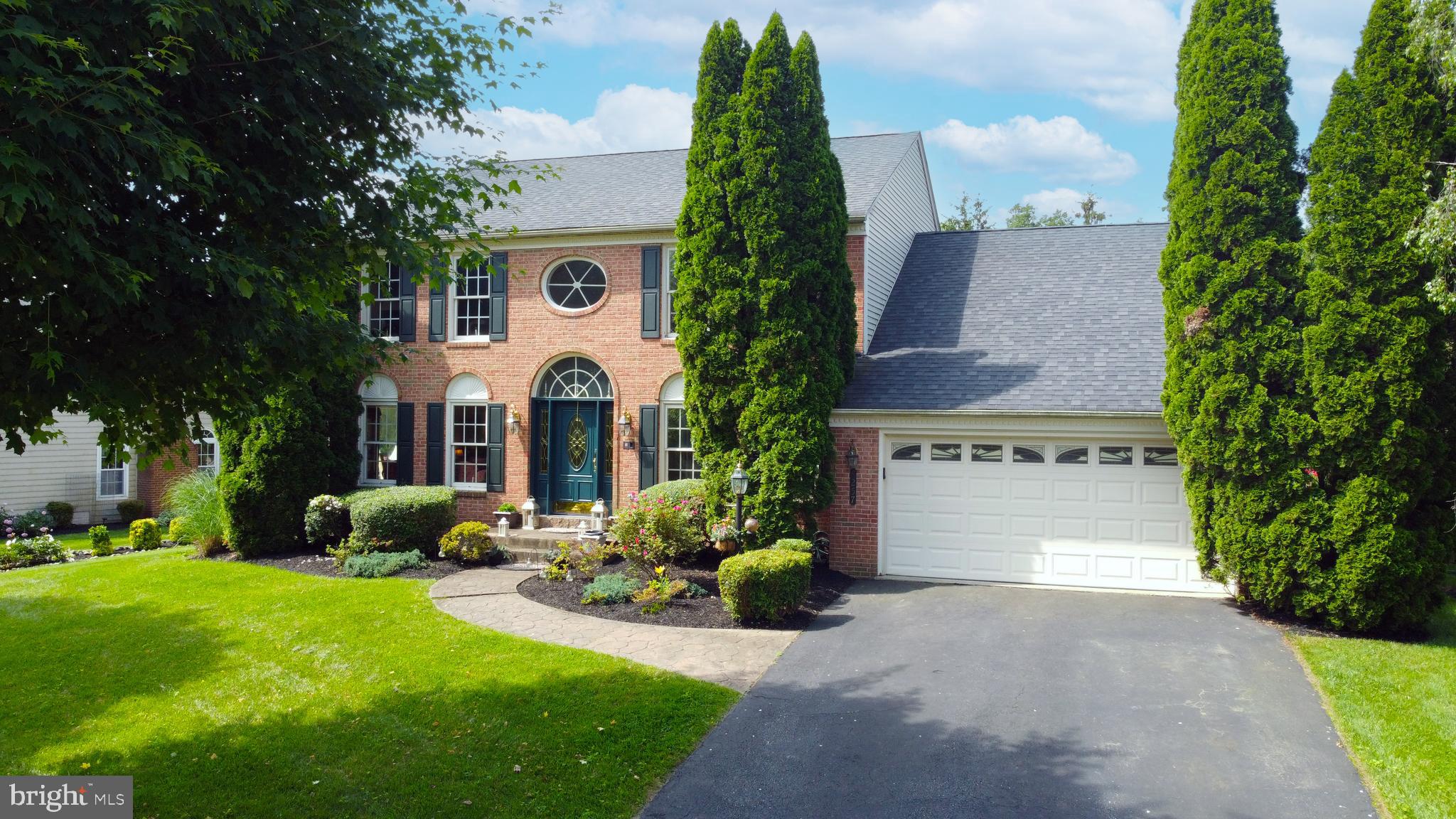 MONTGOMERY MEADOWS - Residential