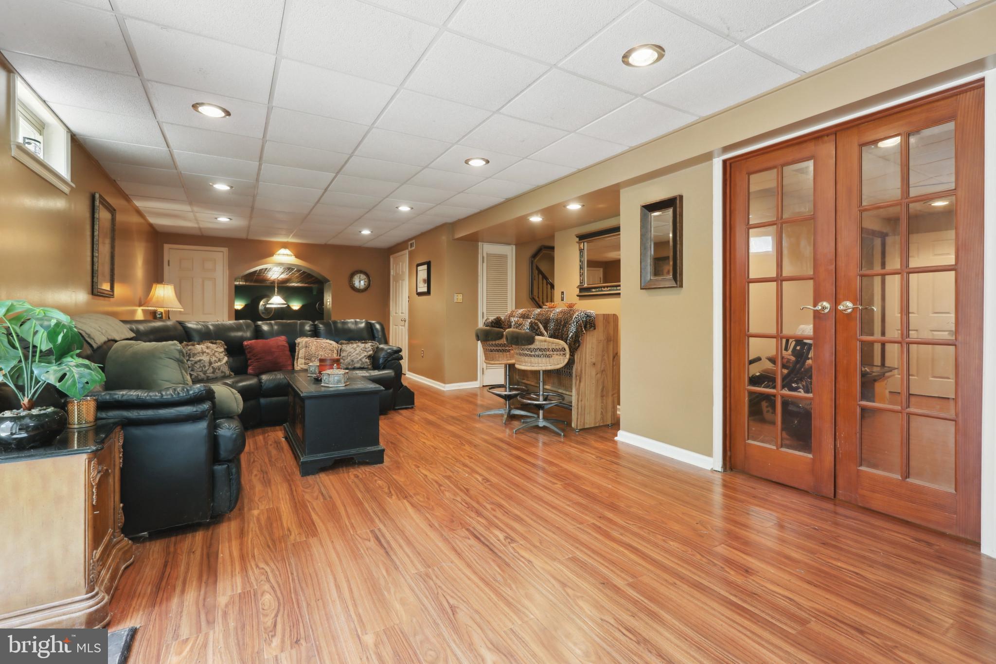 MONTGOMERY MEADOWS - Residential