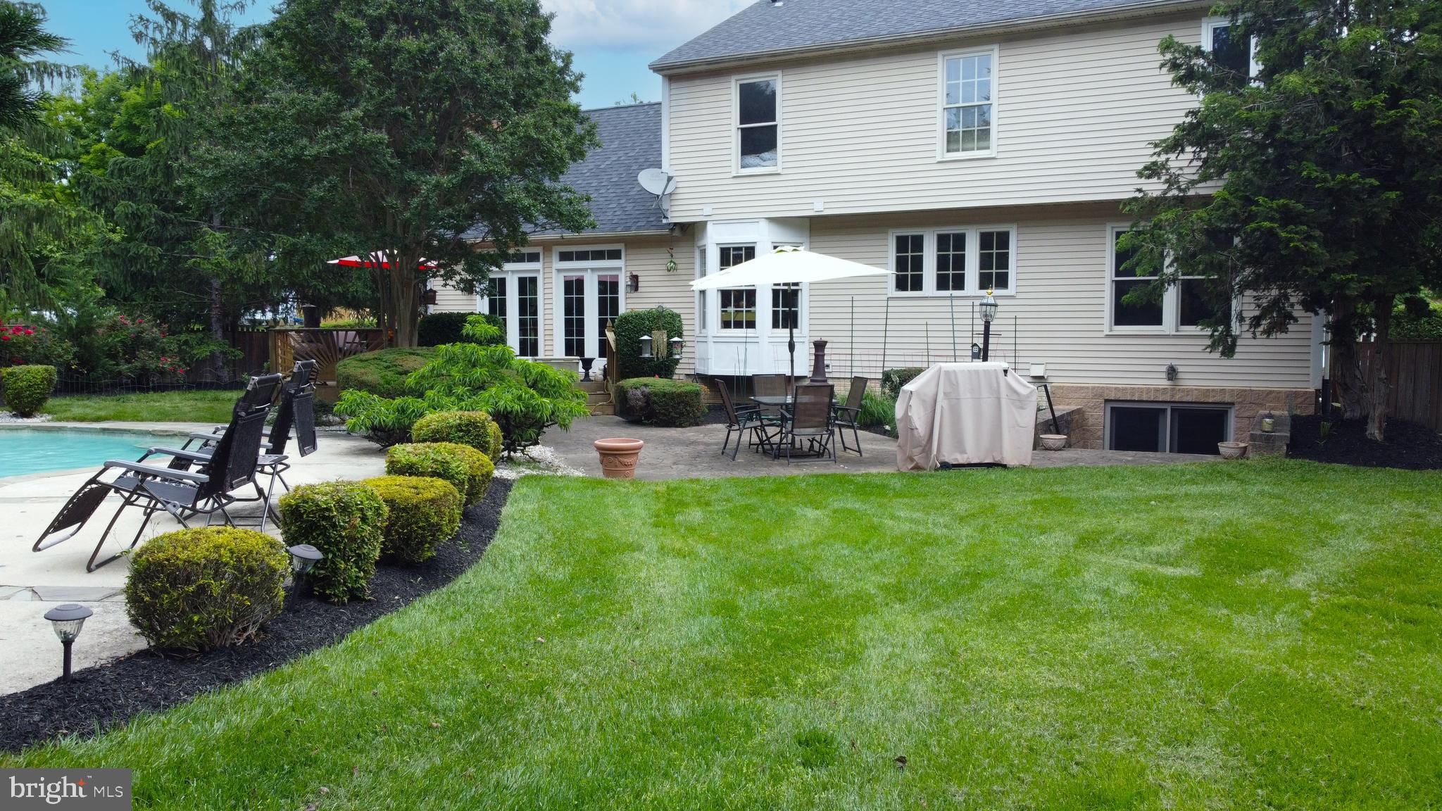 MONTGOMERY MEADOWS - Residential