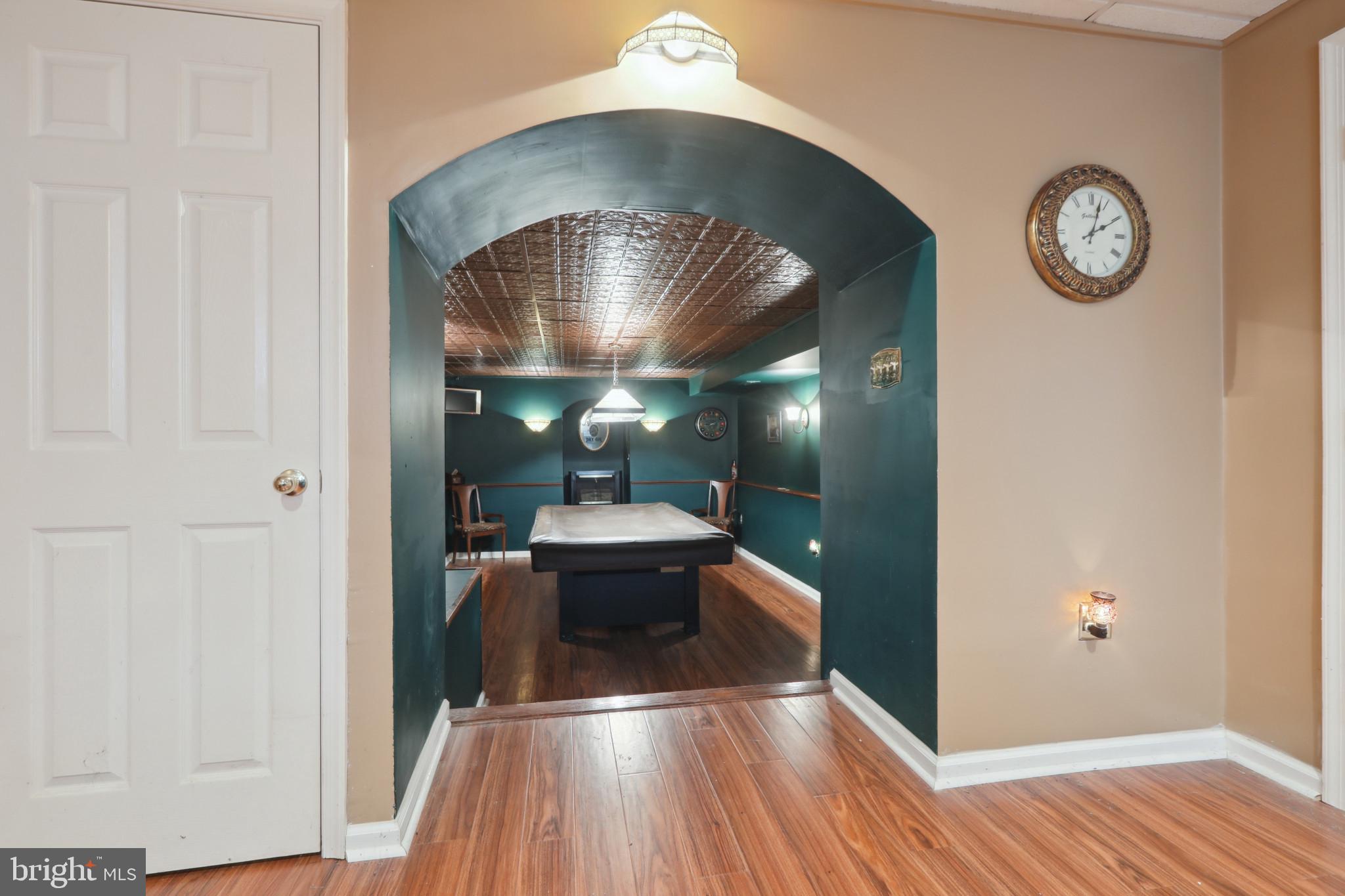 MONTGOMERY MEADOWS - Residential