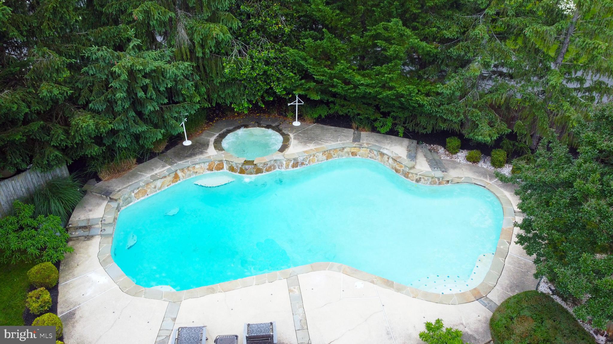 MONTGOMERY MEADOWS - Residential