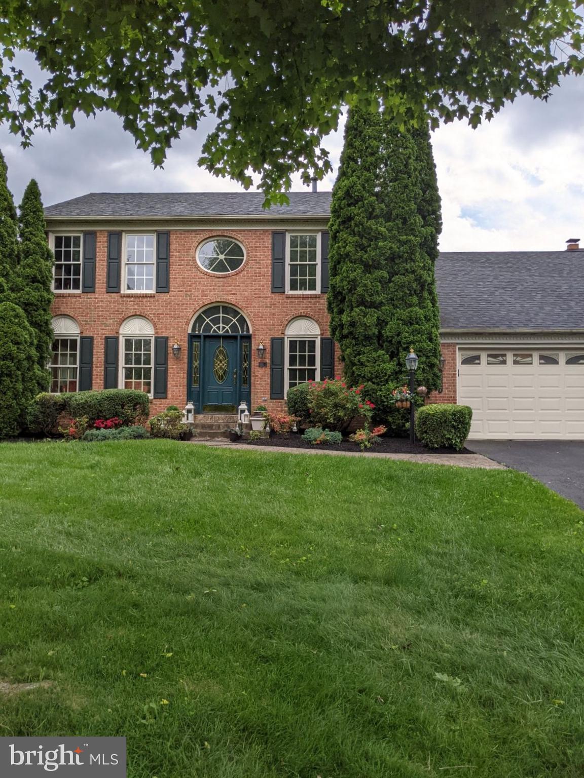 MONTGOMERY MEADOWS - Residential