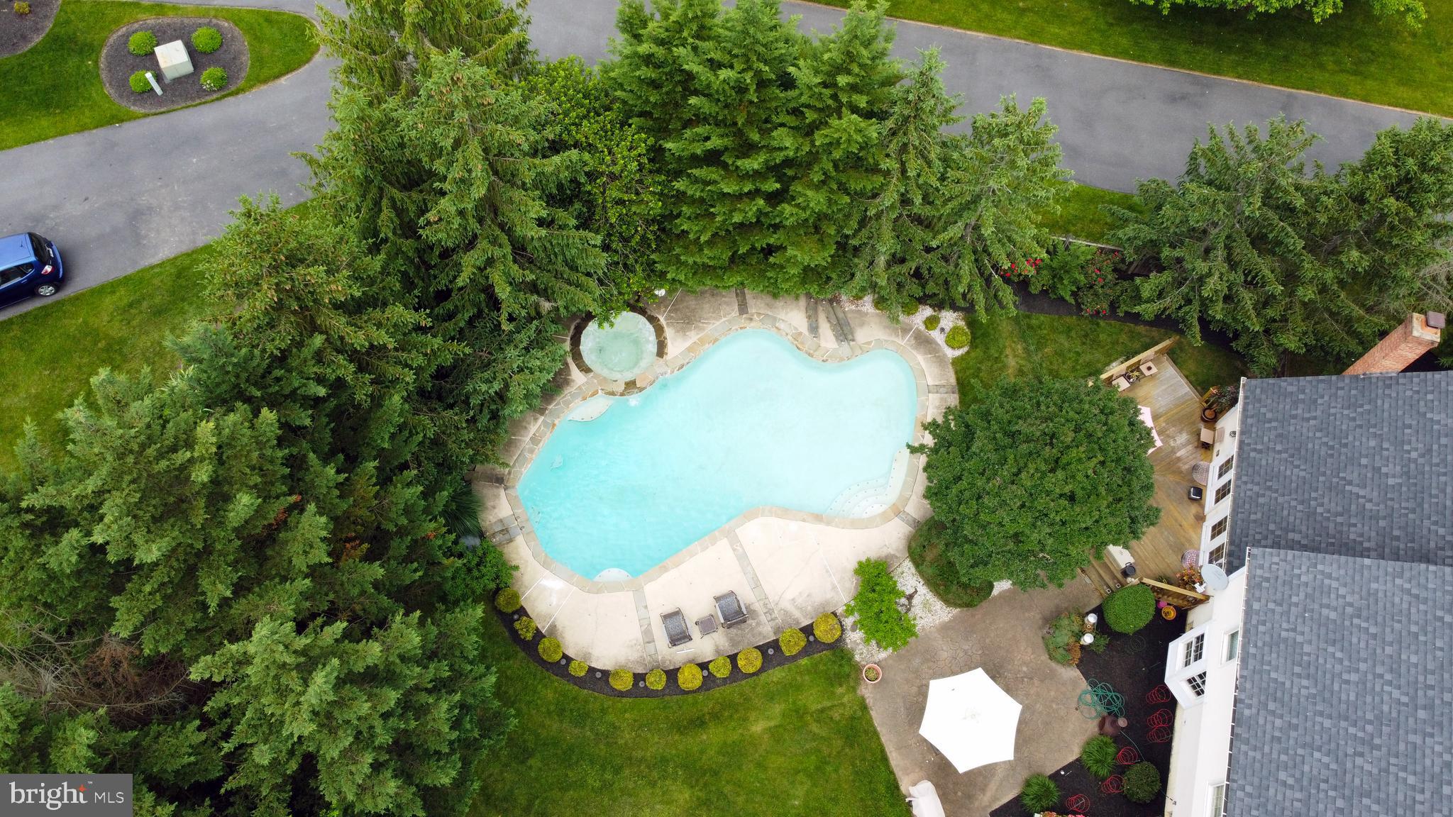 MONTGOMERY MEADOWS - Residential