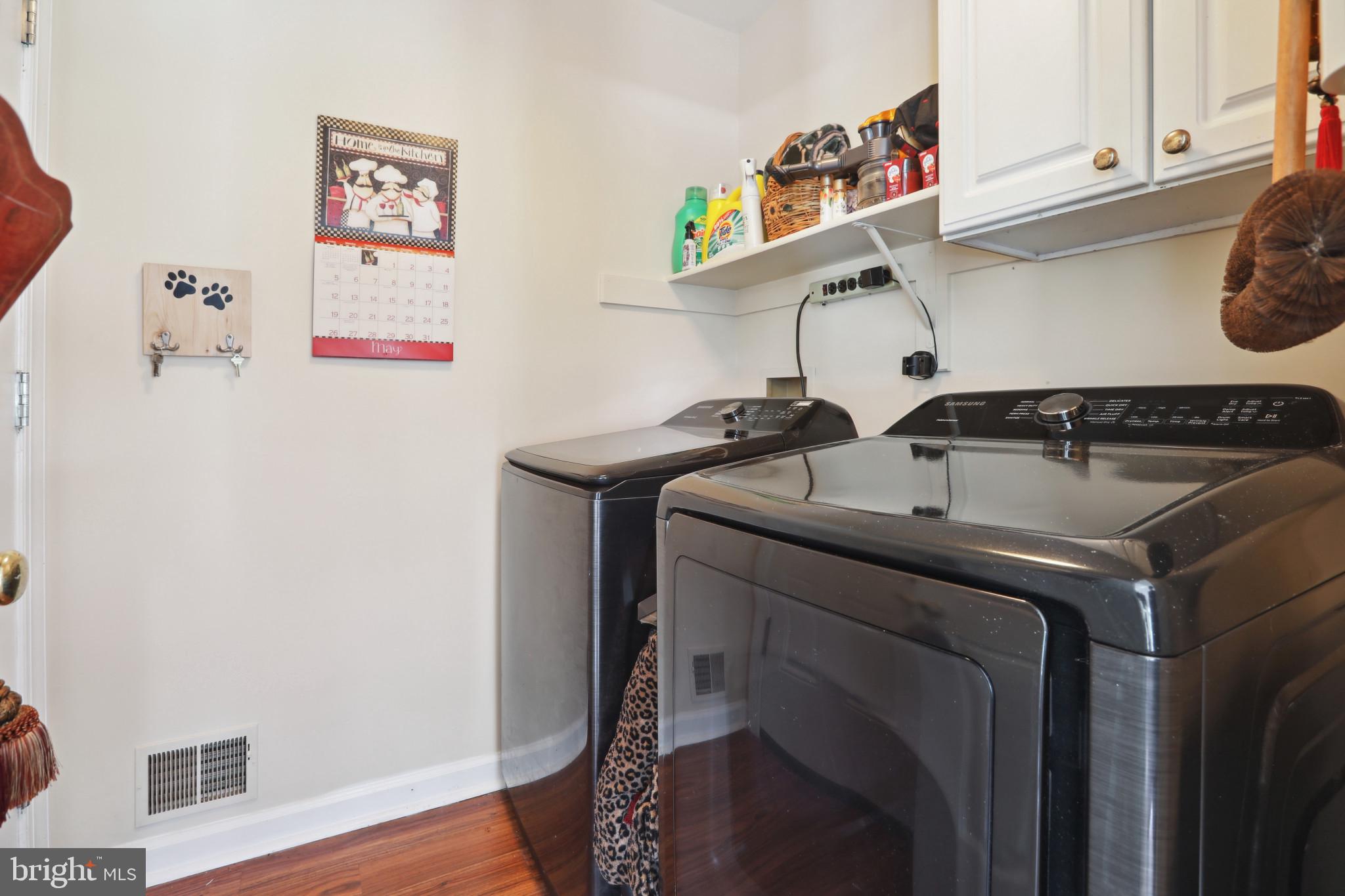 MONTGOMERY MEADOWS - Residential