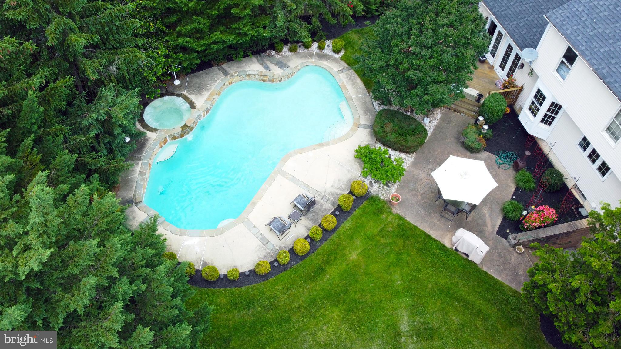 MONTGOMERY MEADOWS - Residential