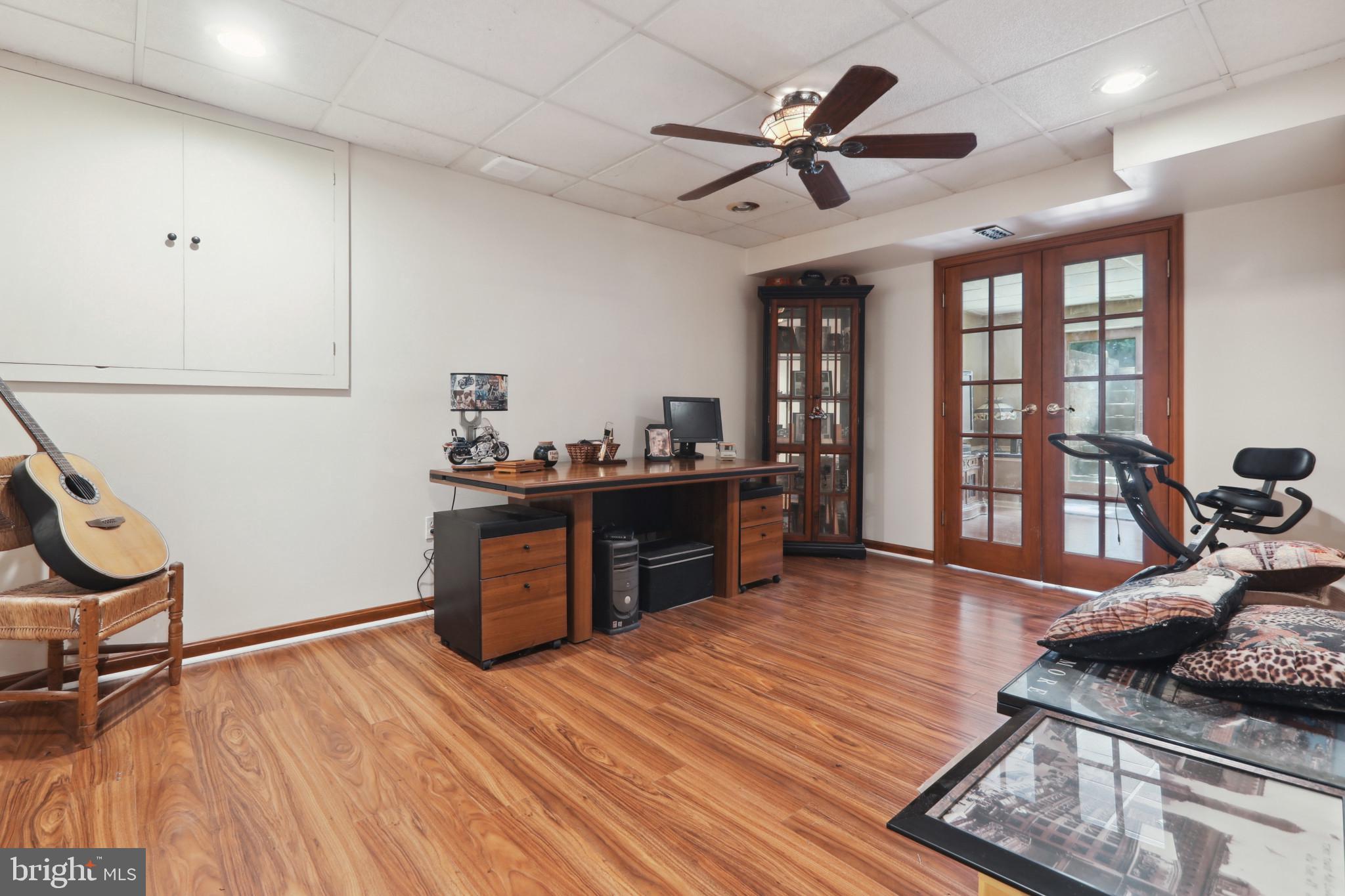 MONTGOMERY MEADOWS - Residential