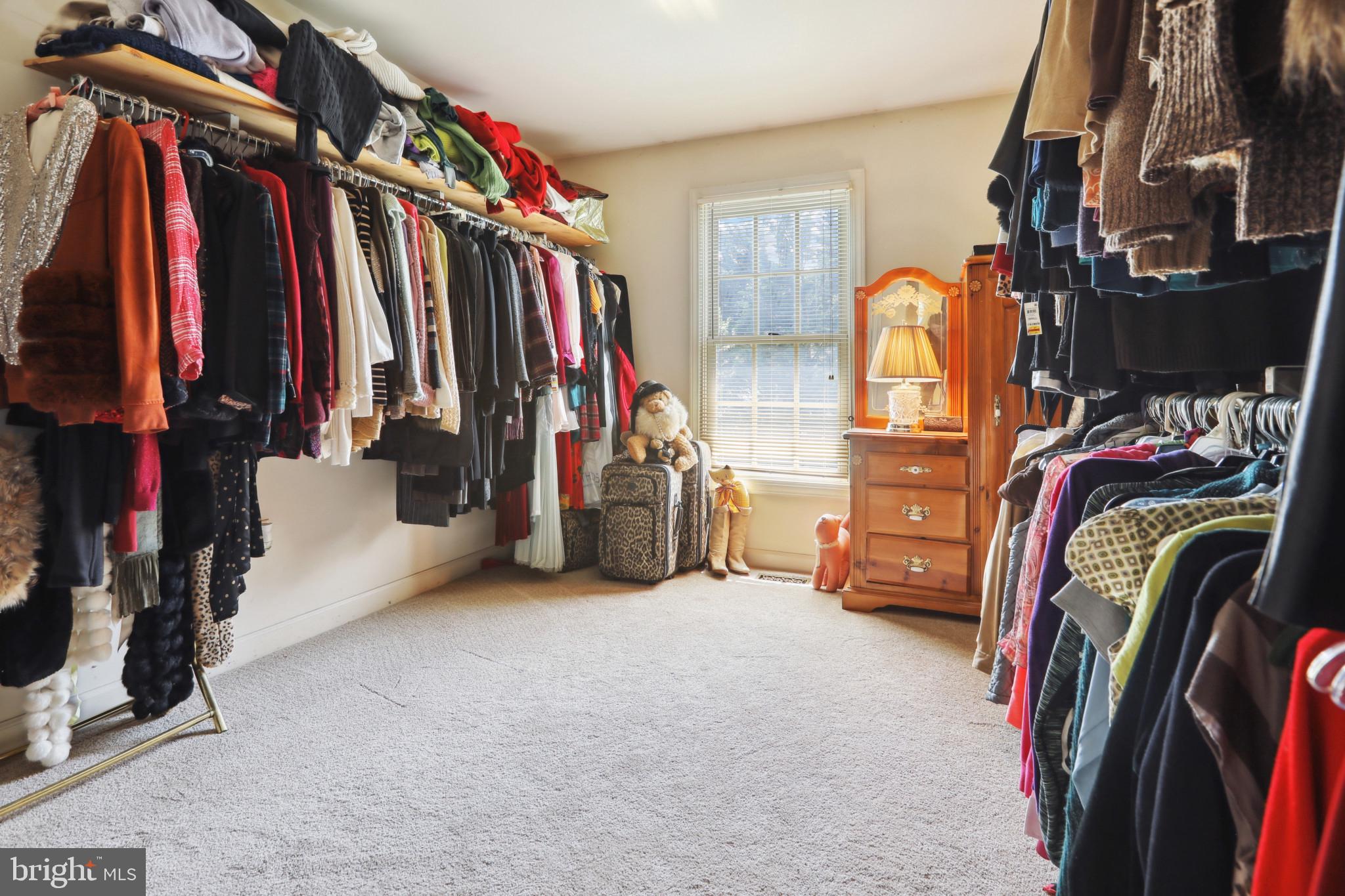 MONTGOMERY MEADOWS - Residential