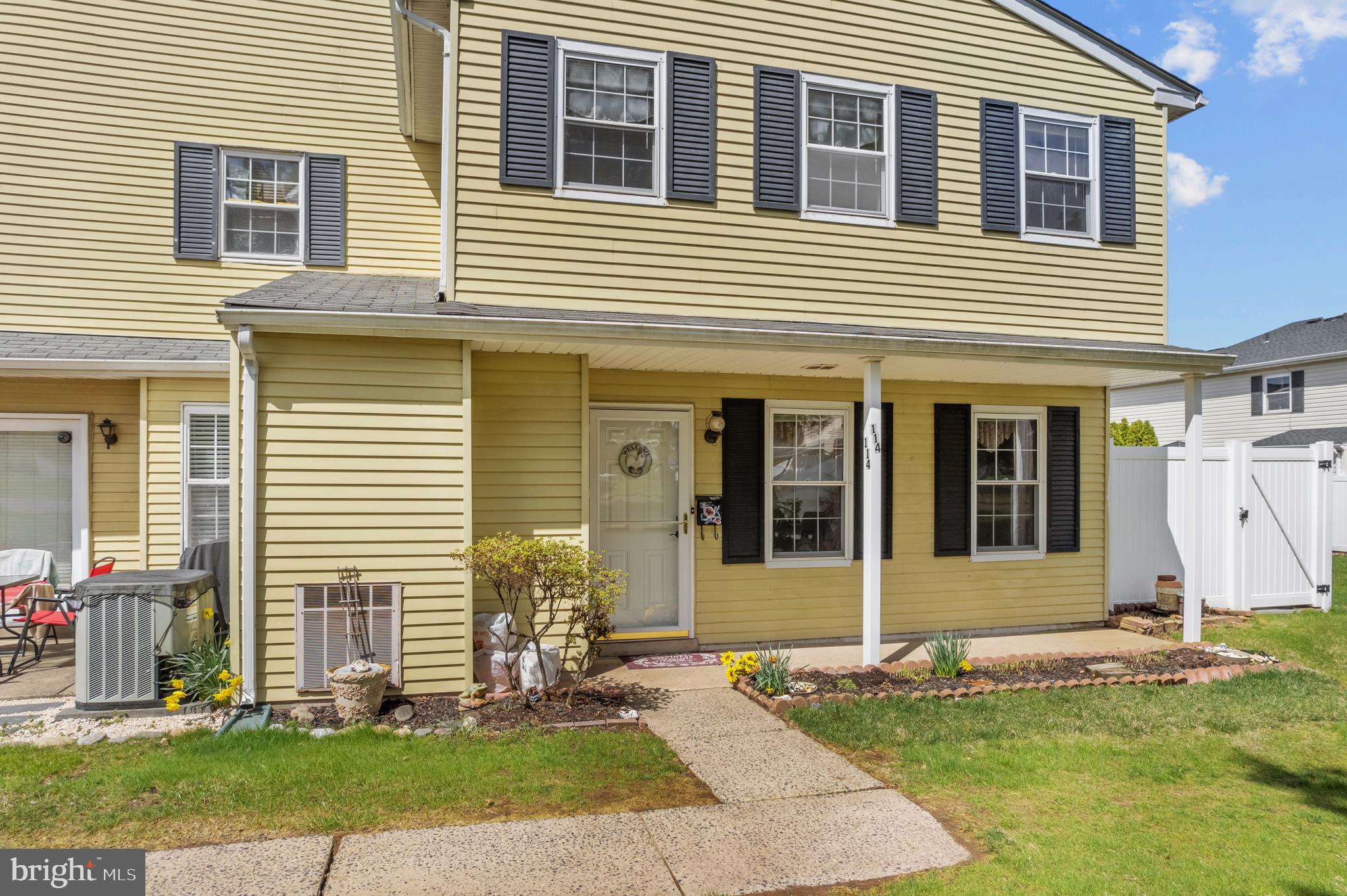 GREEN MEADOWS - Residential