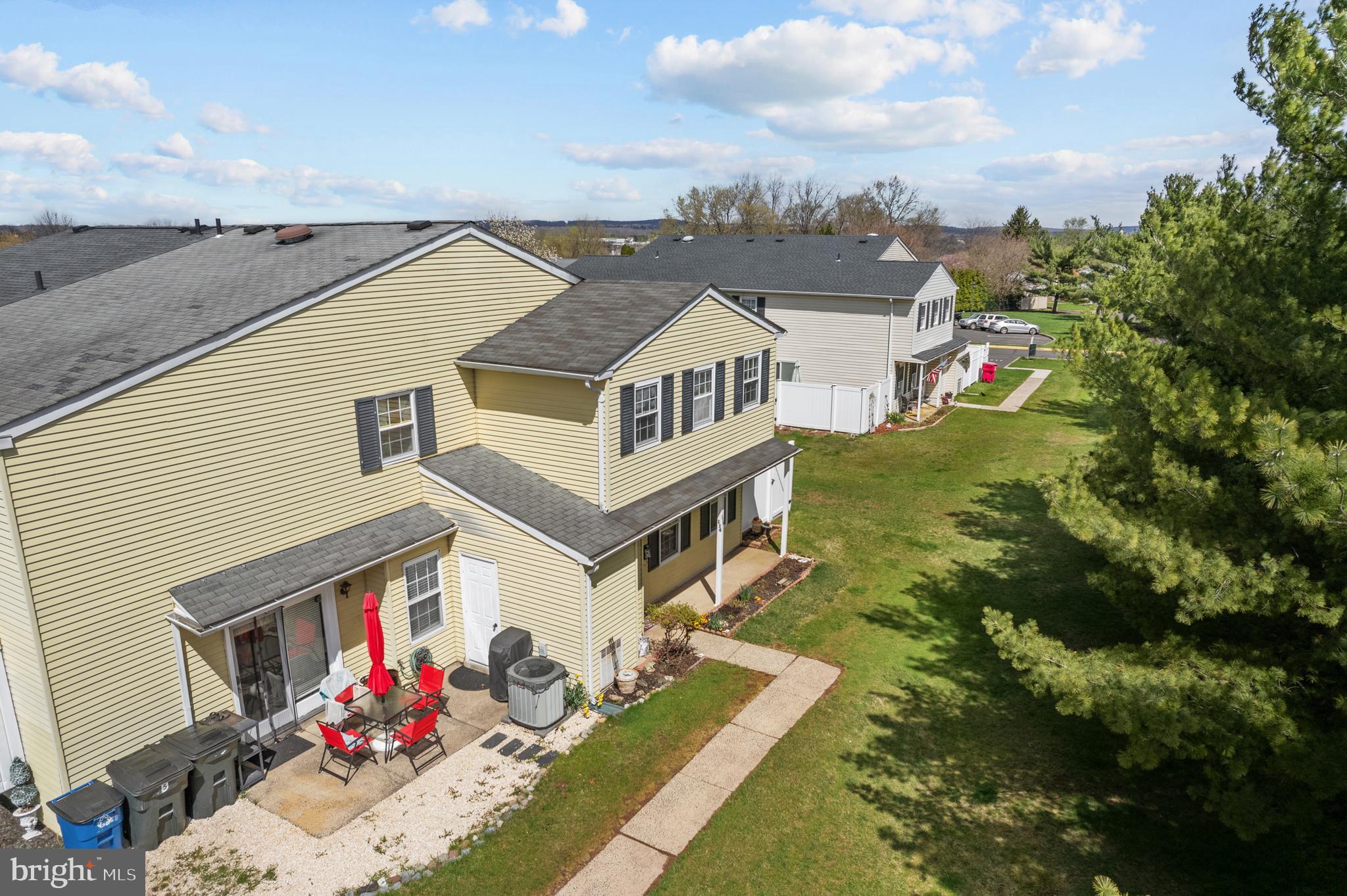 GREEN MEADOWS - Residential