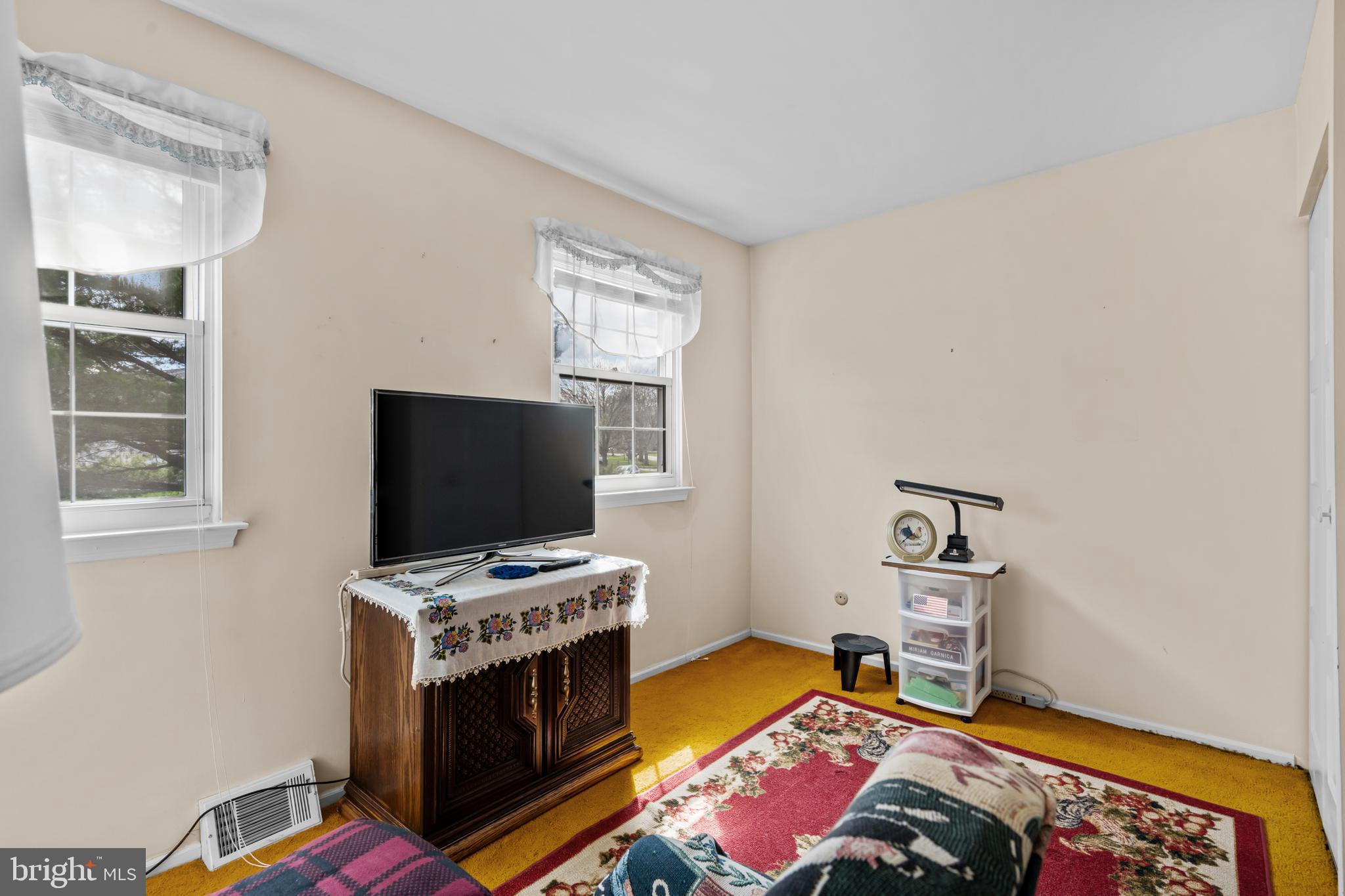 GREEN MEADOWS - Residential