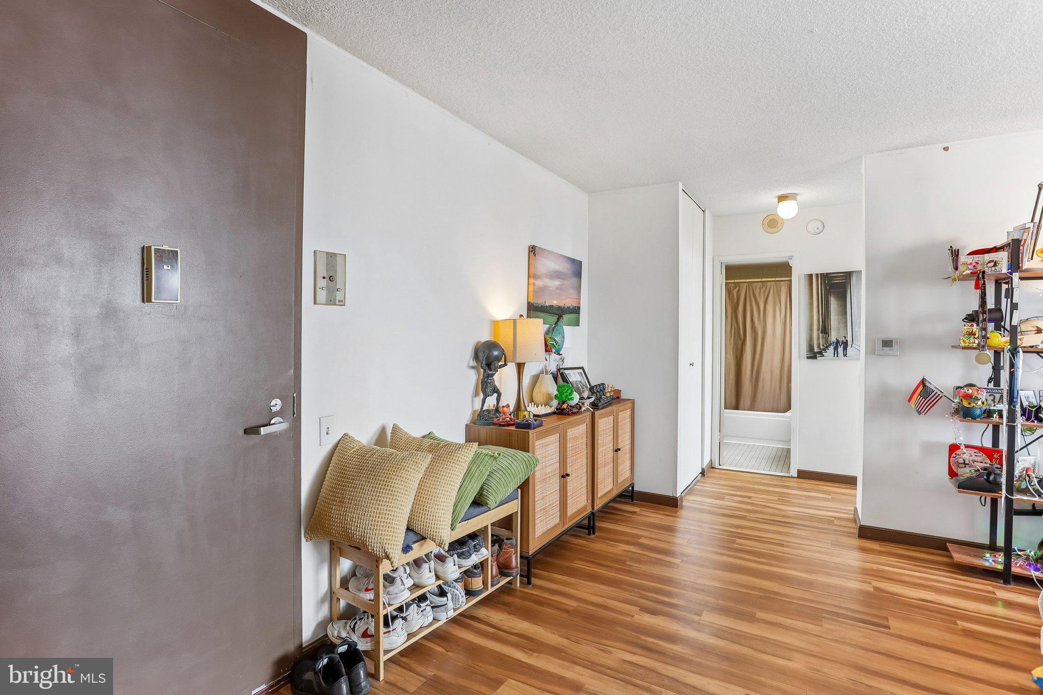 1326 SPRUCE STREET 42 2806
