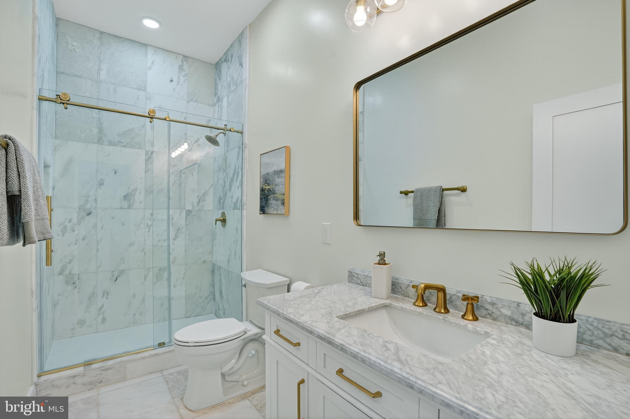 HALEMHURST - Residential