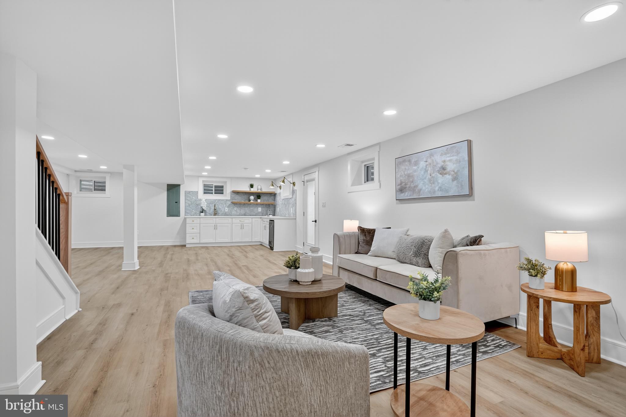 HALEMHURST - Residential