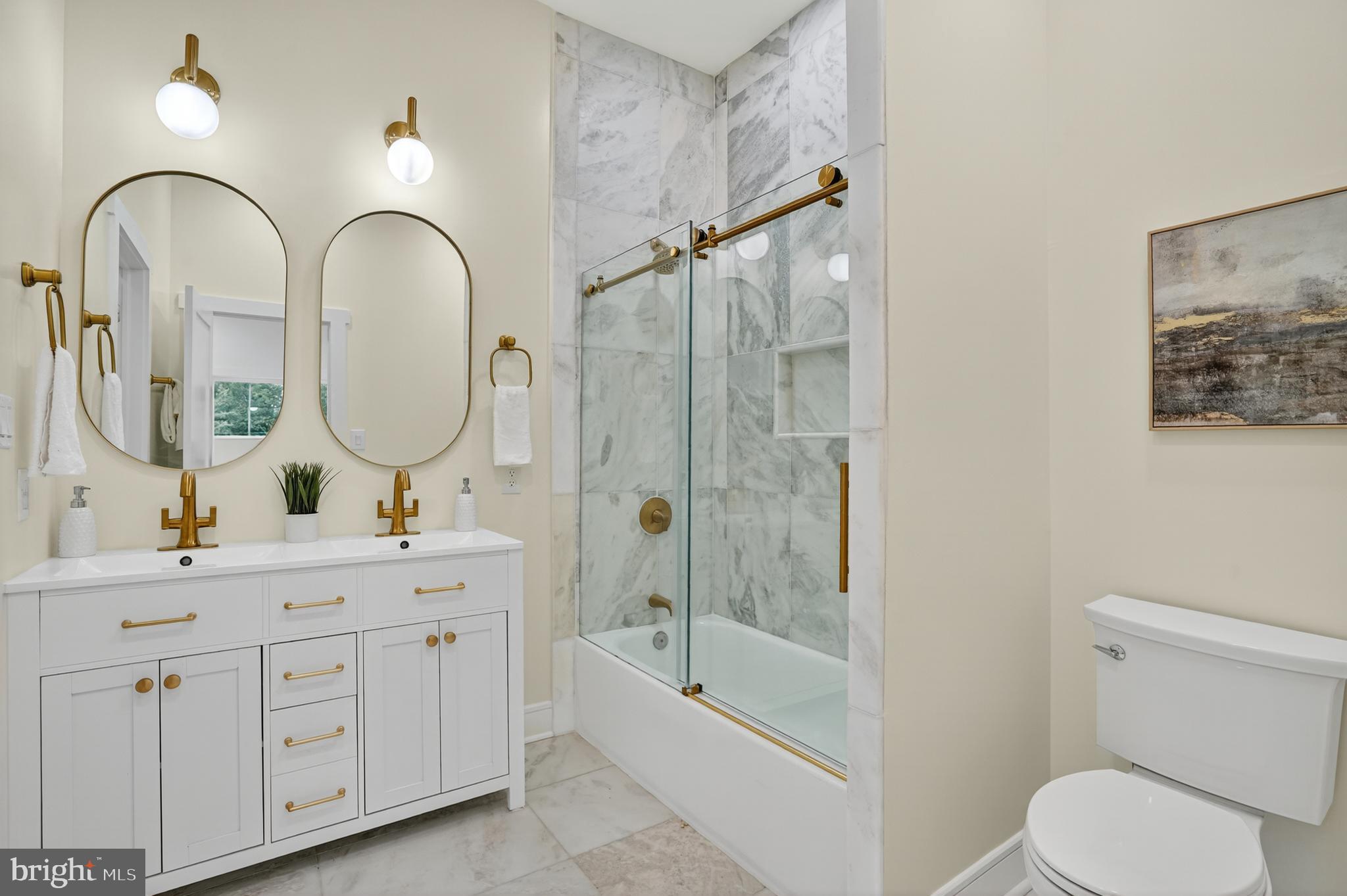 HALEMHURST - Residential