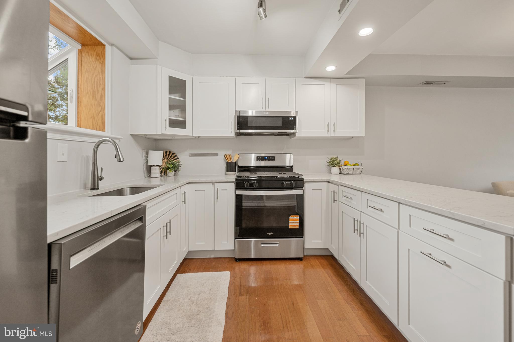 FAIRLINGTON TOWNE - Residential
