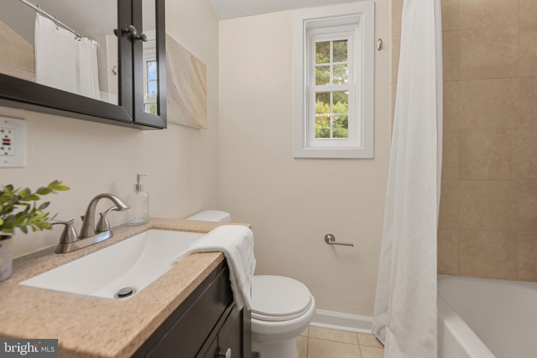 FAIRLINGTON TOWNE - Residential