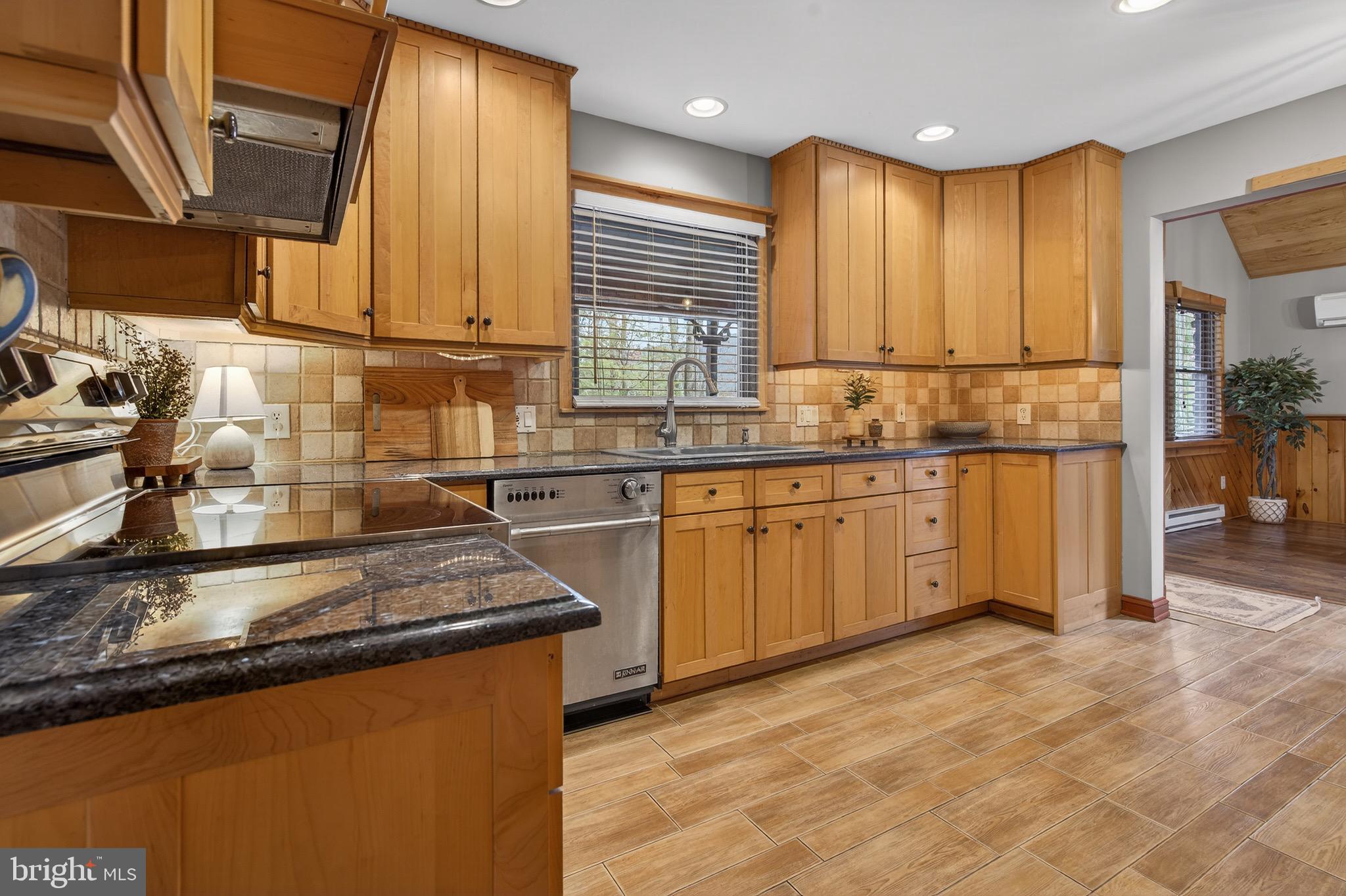 LAKE HAUTO - Residential