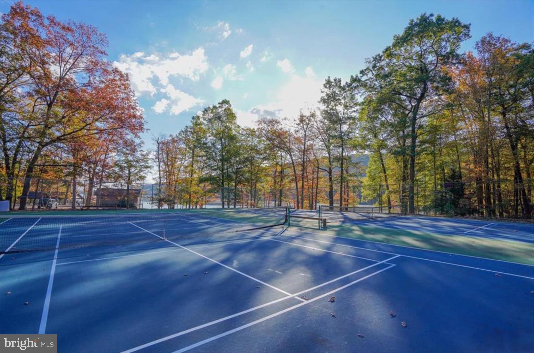 LAKE HAUTO - Residential