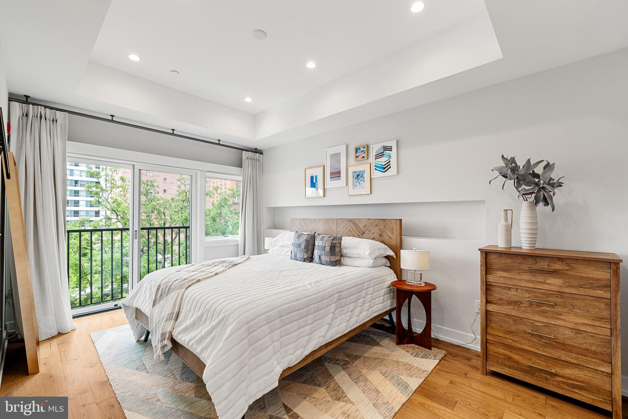 RITTENHOUSE SQUARE - Residential