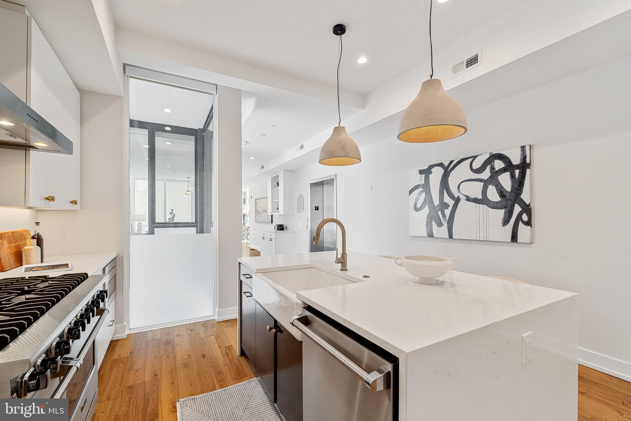 RITTENHOUSE SQUARE - Residential