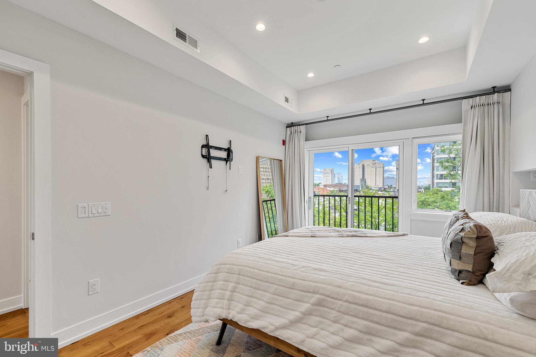 RITTENHOUSE SQUARE - Residential