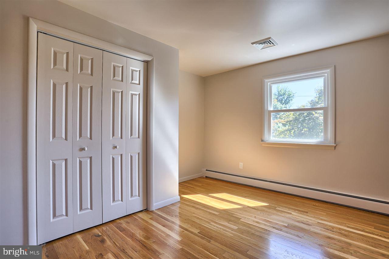 MARLBOROUGH WEST - Residential