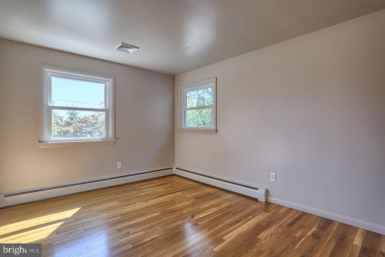 MARLBOROUGH WEST - Residential