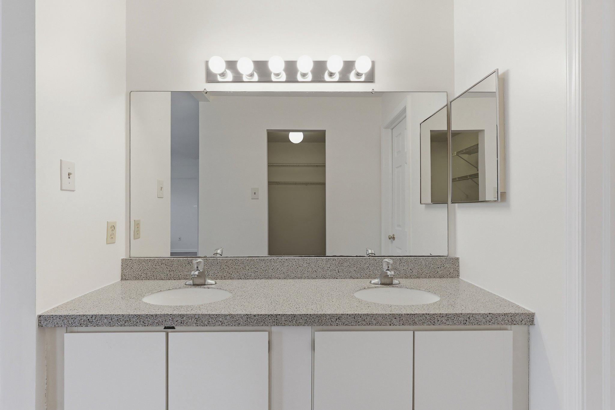 DARLINGTON WOODS - Residential