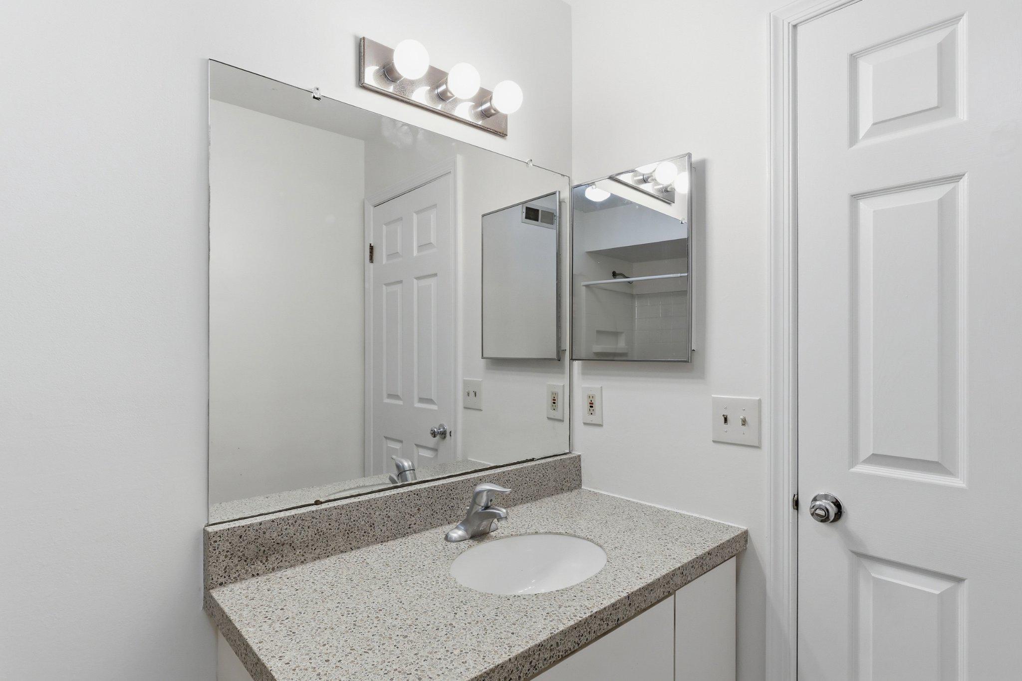 DARLINGTON WOODS - Residential