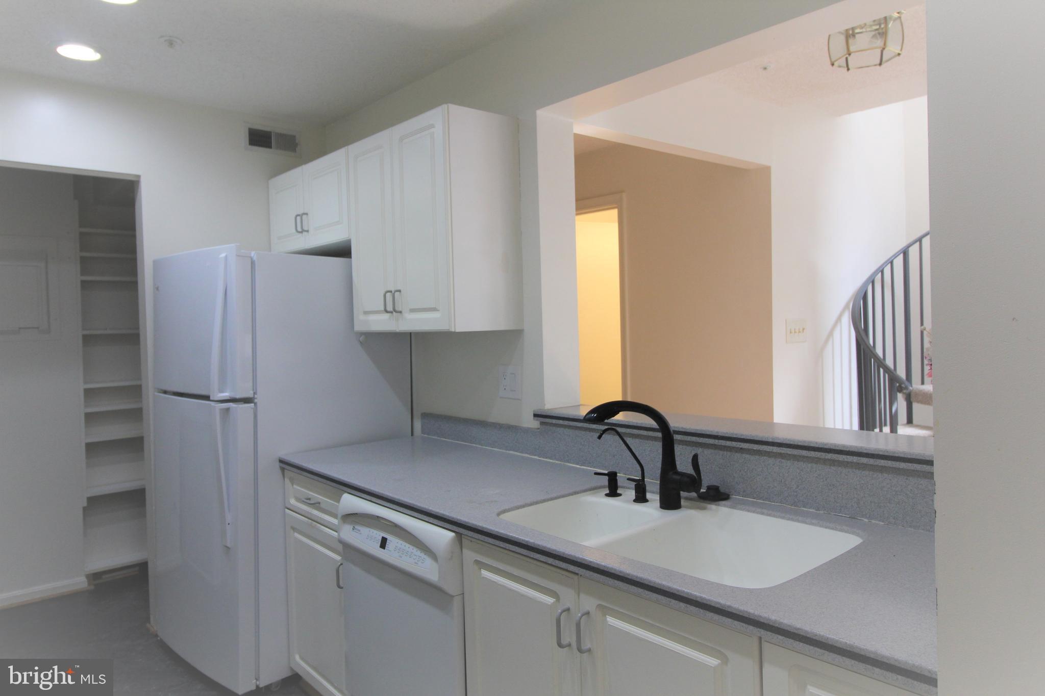 CHURCHILL VIEW - Residential