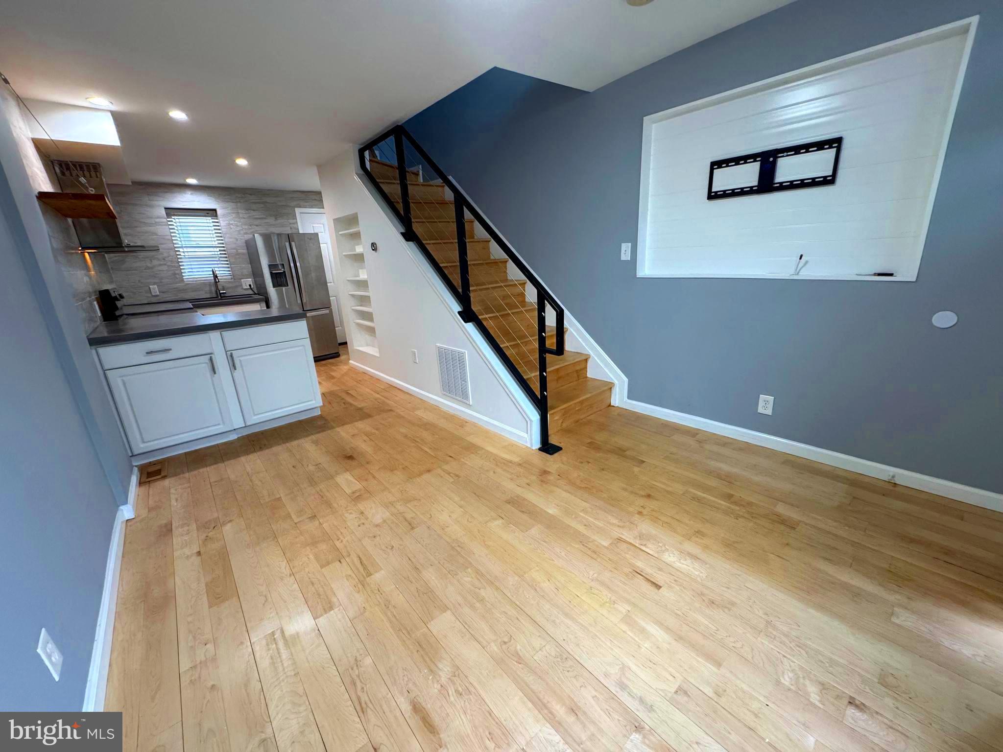 1609 HARDEN COURT