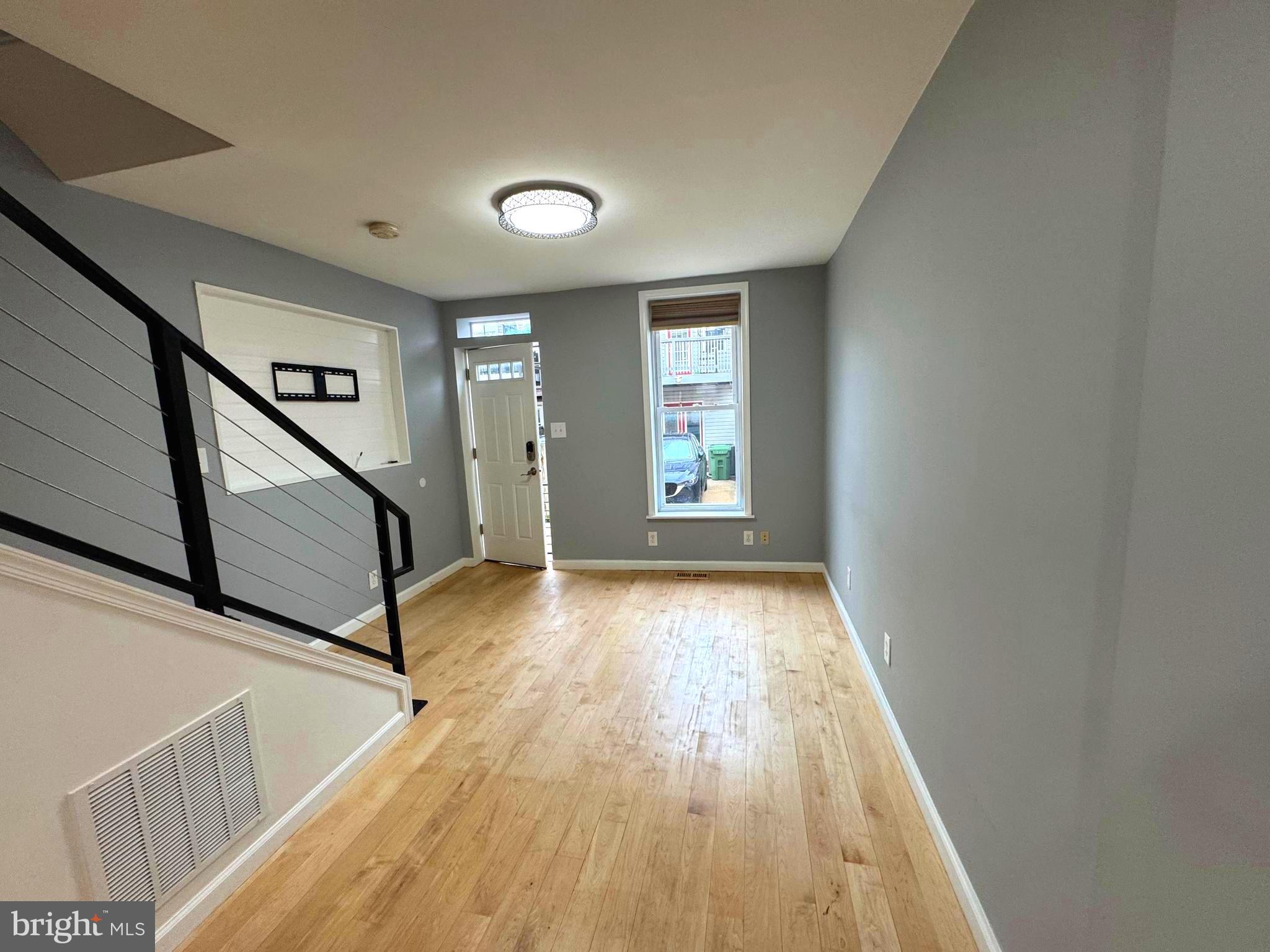 1609 HARDEN COURT
