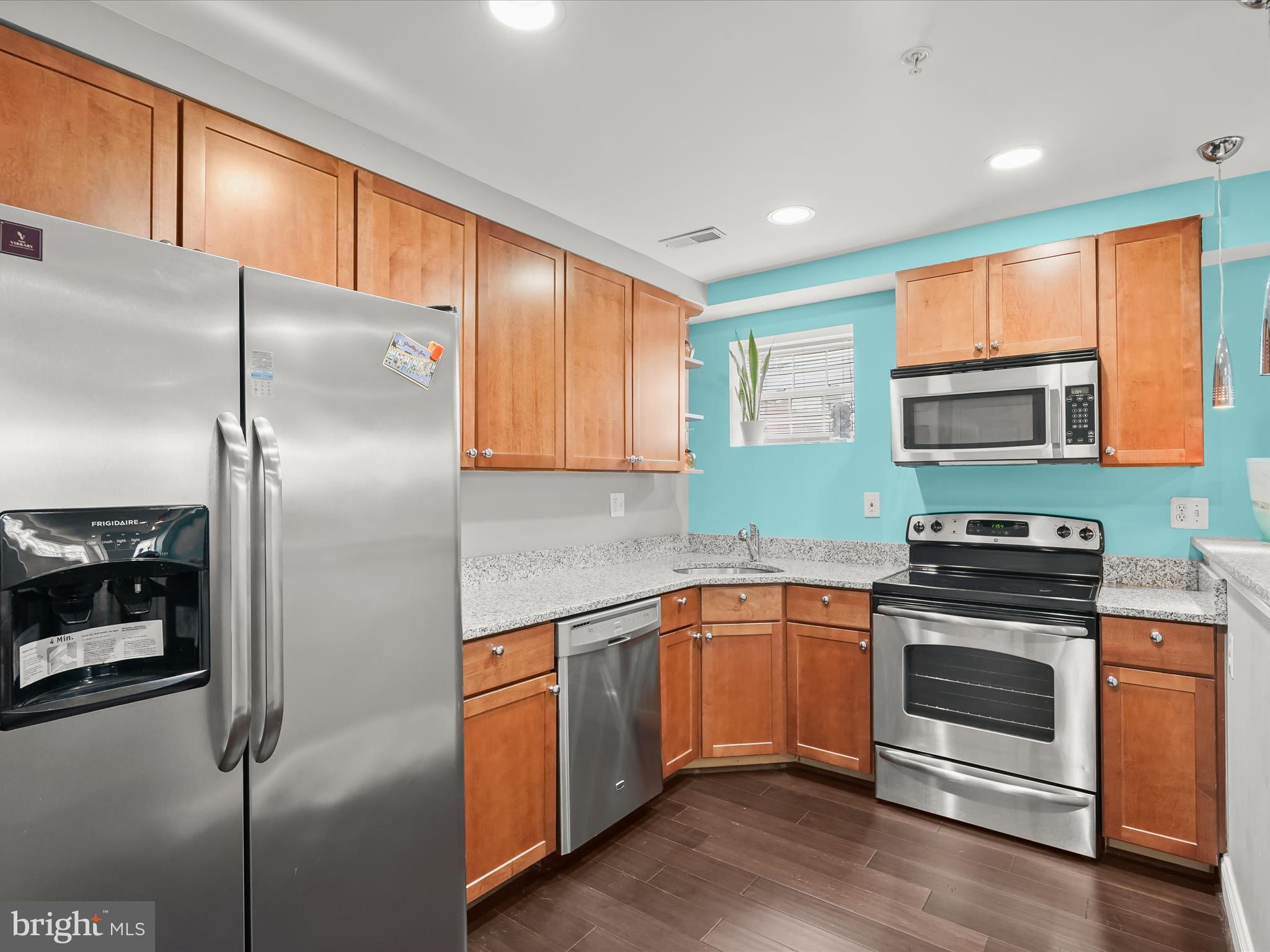 911 KENNEDY STREET NW 1