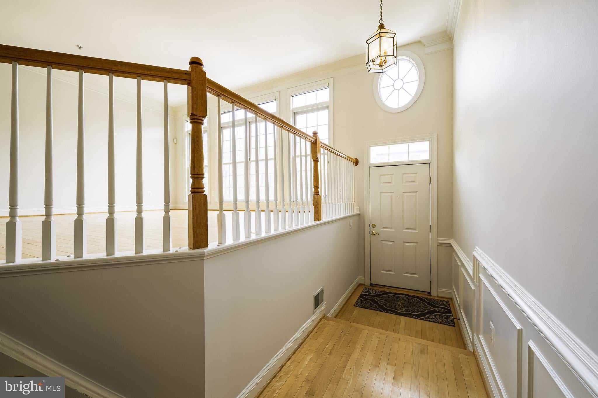 1156 REGAL OAK DRIVE