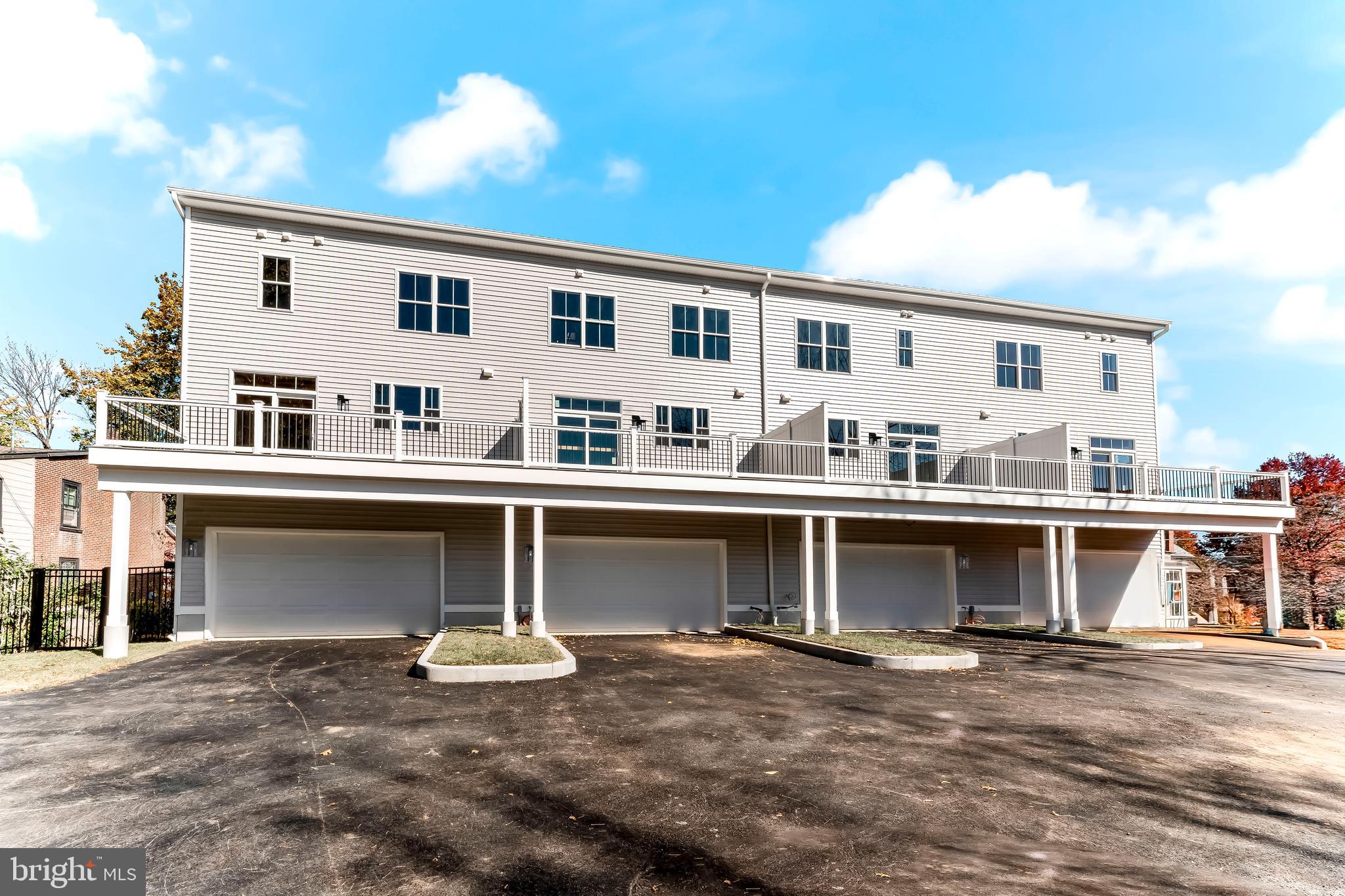 RIGGTOWN COMMONS - Residential