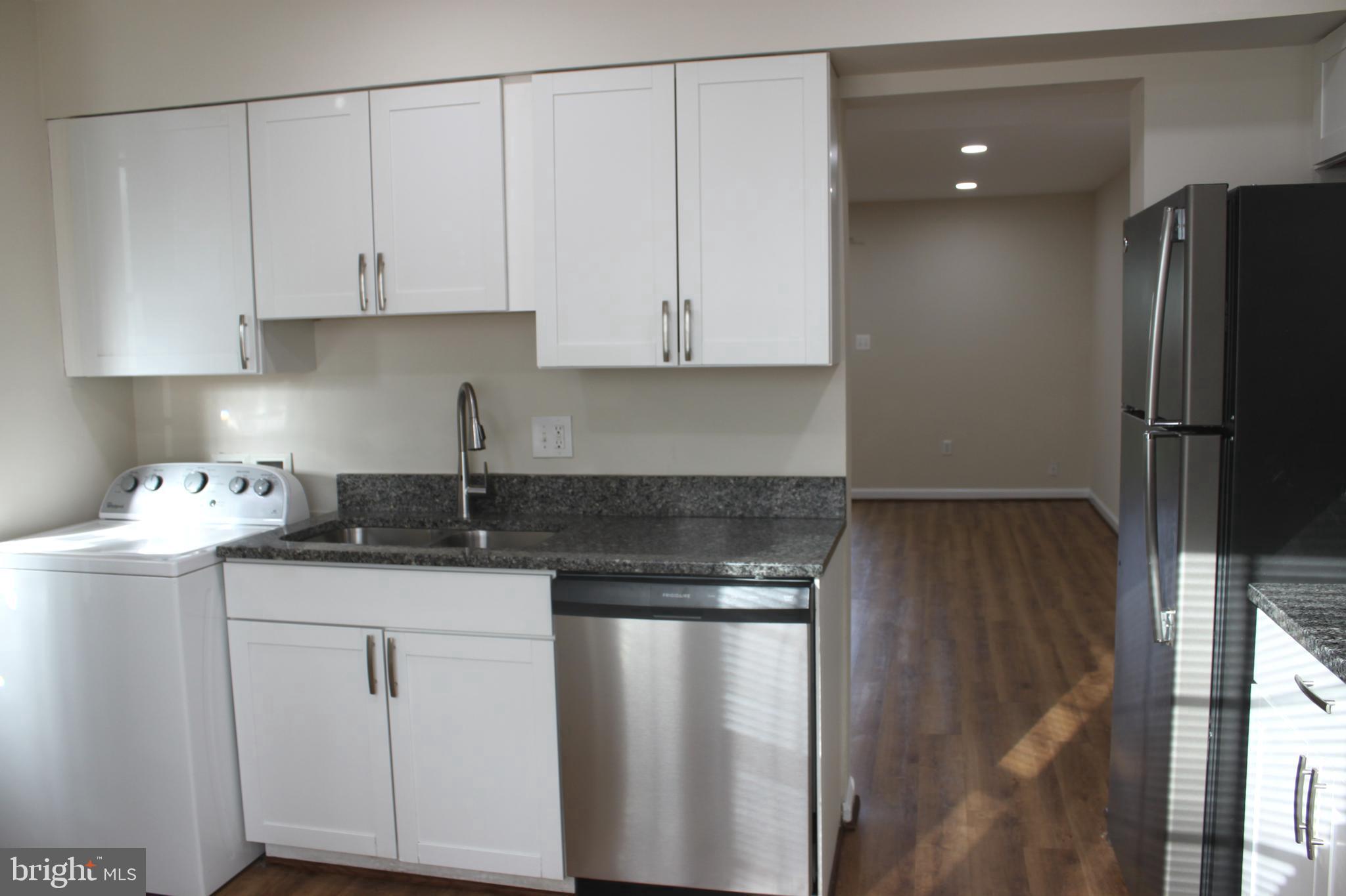 IRONGATE - Residential Lease