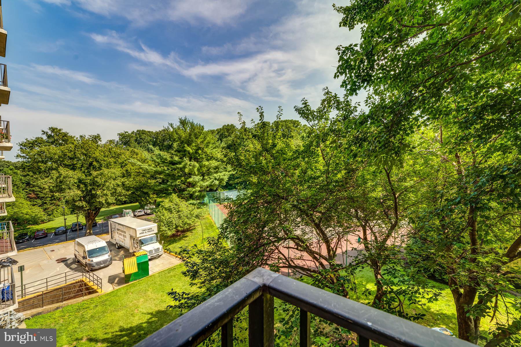 IDYLWOOD TOWERS CONDO - Residential