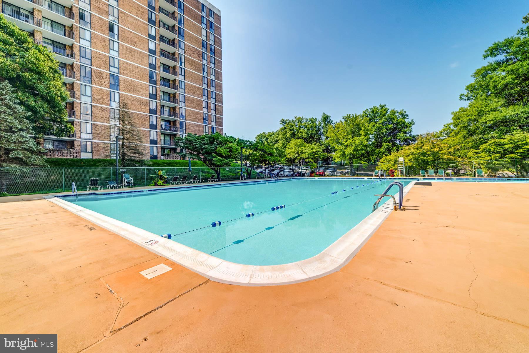 IDYLWOOD TOWERS CONDO - Residential