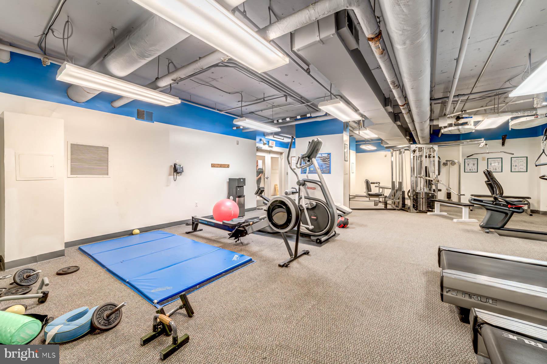 IDYLWOOD TOWERS CONDO - Residential