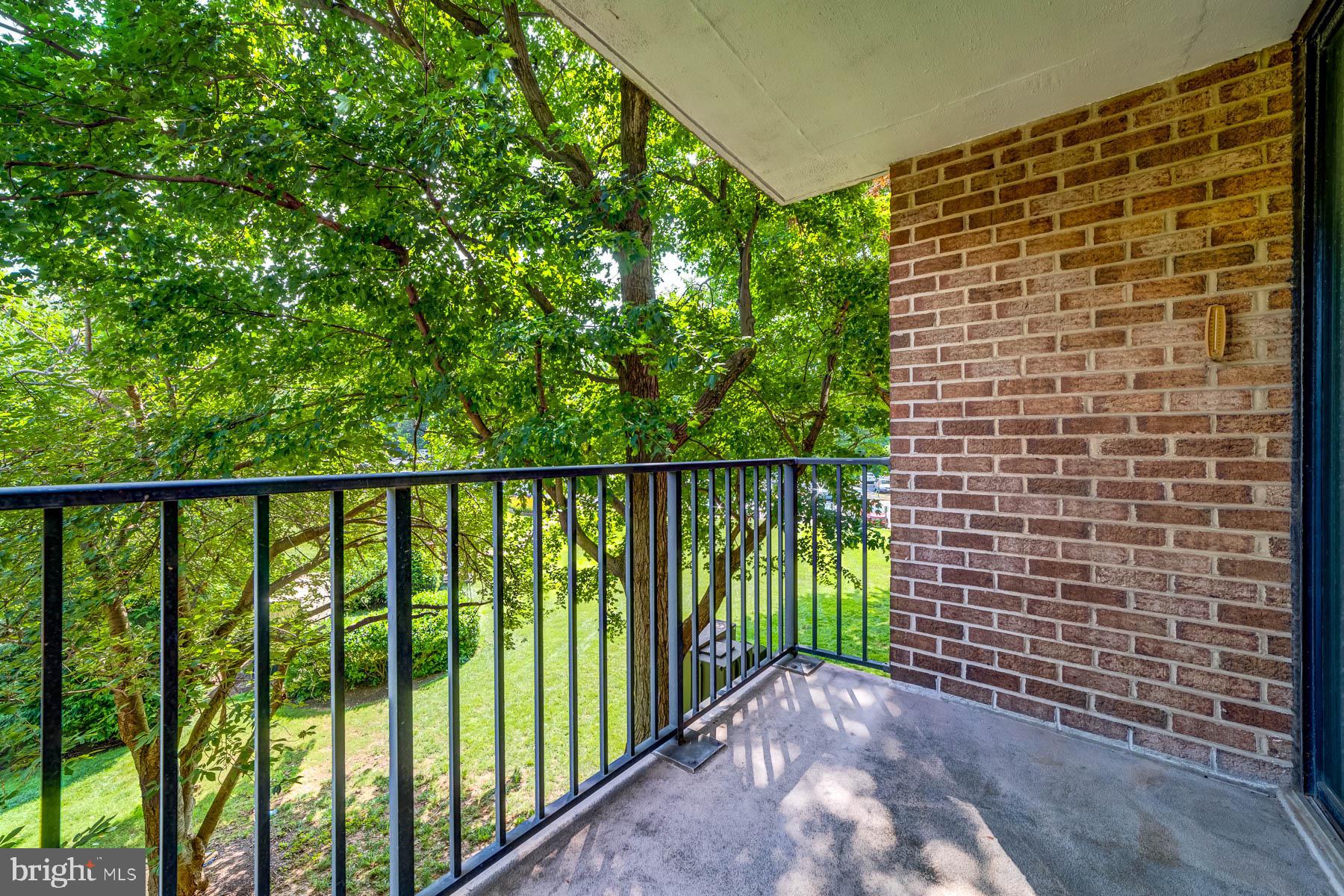 IDYLWOOD TOWERS CONDO - Residential