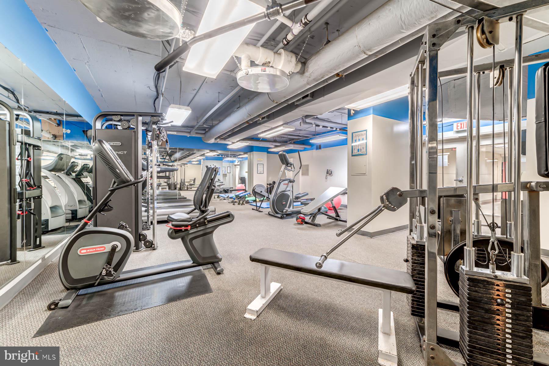 IDYLWOOD TOWERS CONDO - Residential