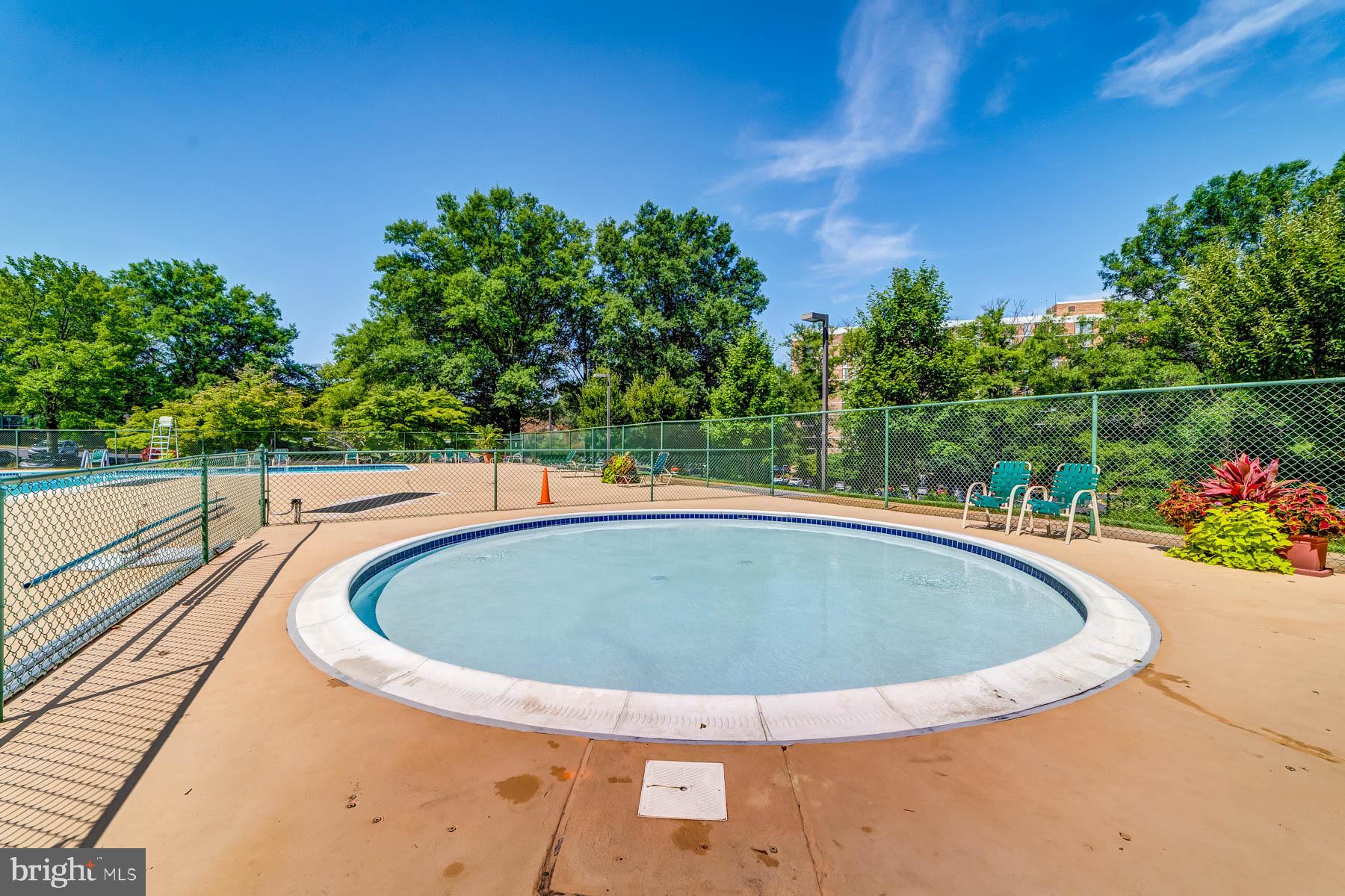 IDYLWOOD TOWERS CONDO - Residential