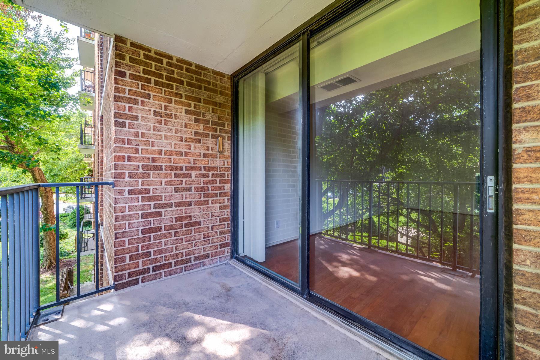 IDYLWOOD TOWERS CONDO - Residential