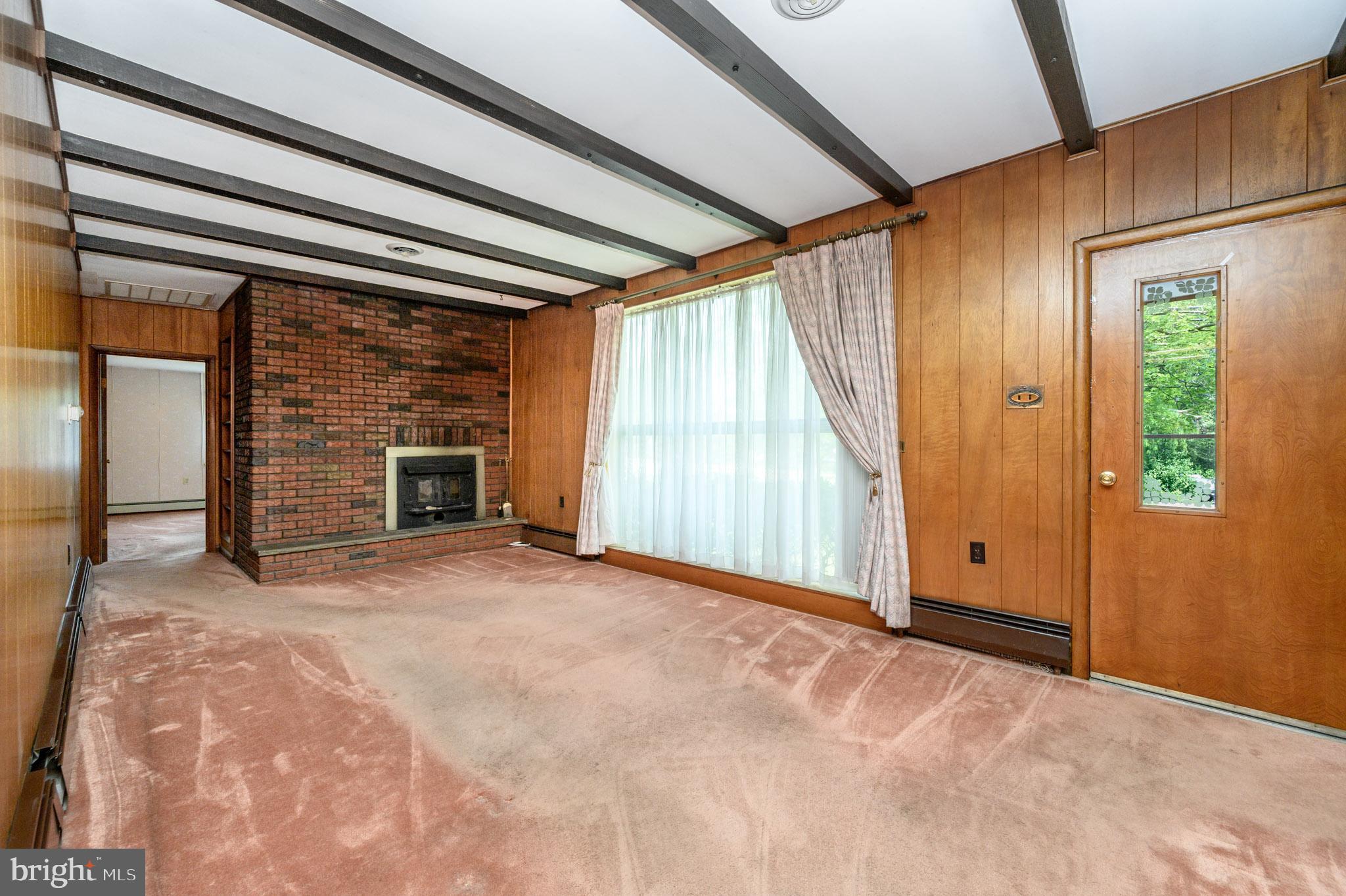 861 CENTERTON ROAD